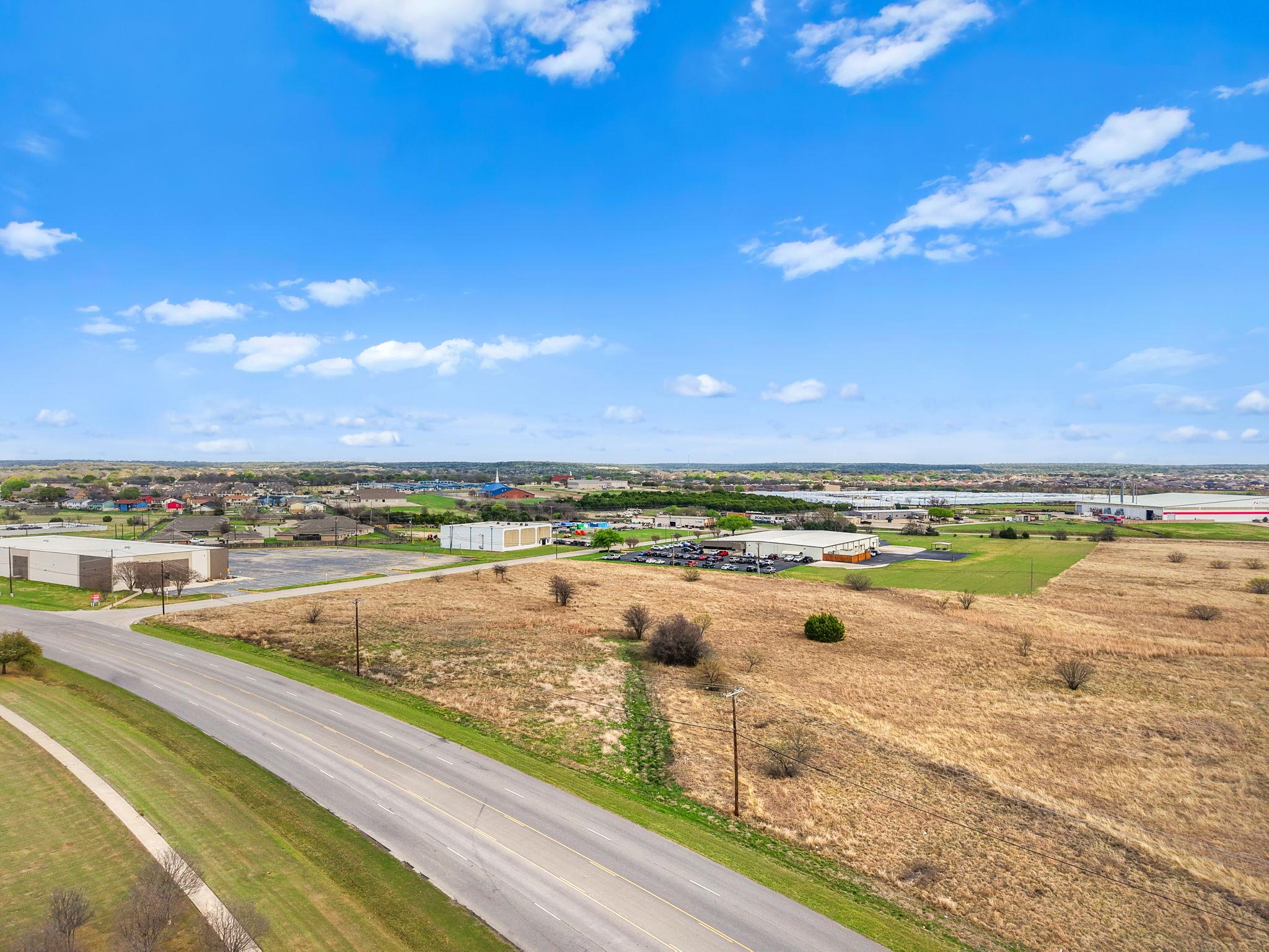 712 N. Twin Creek Dr, Killeen, TX 76543