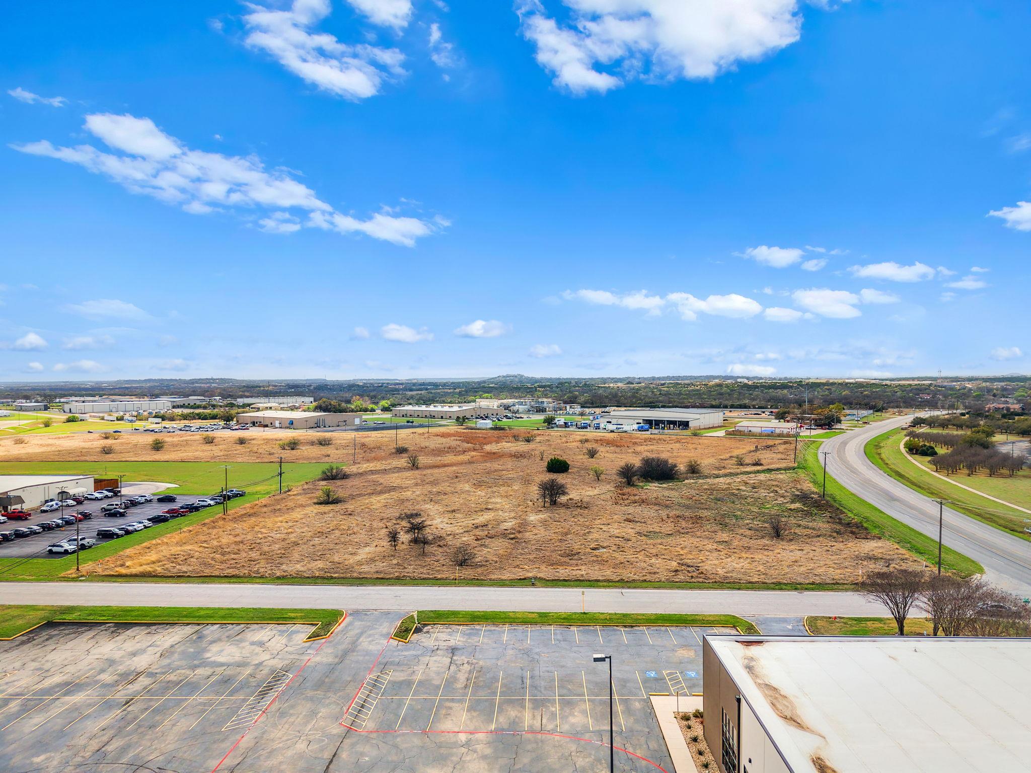 712 N. Twin Creek Dr, Killeen, TX 76543