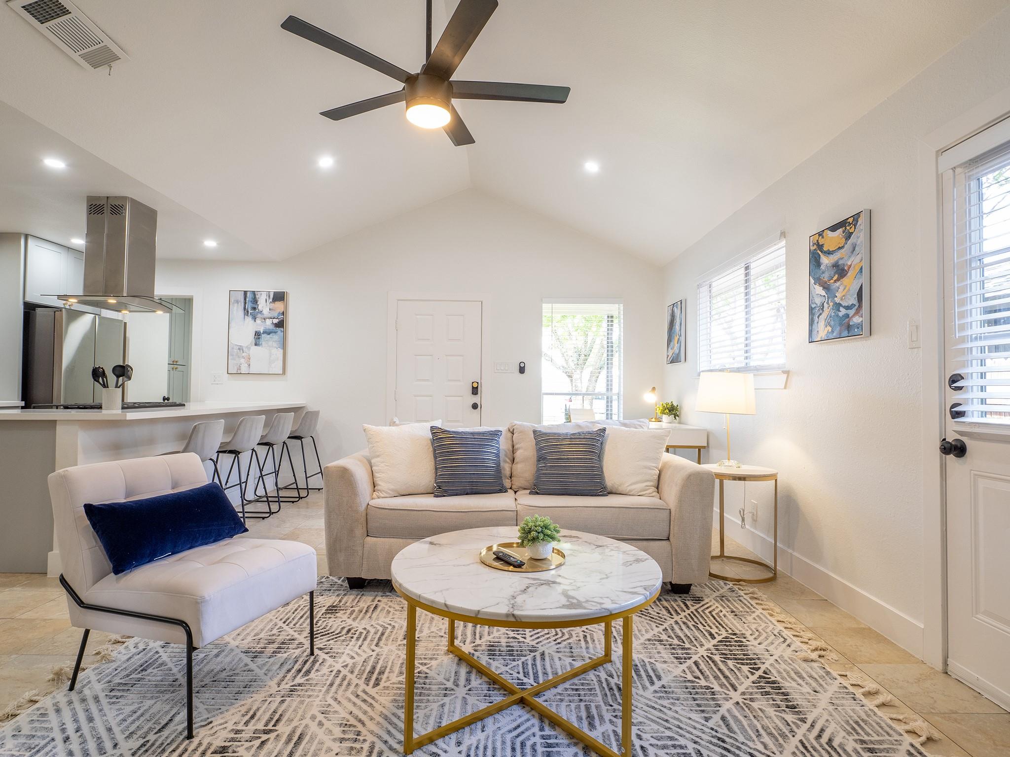 11409 Parmigan Dr # B, Austin, TX 78758