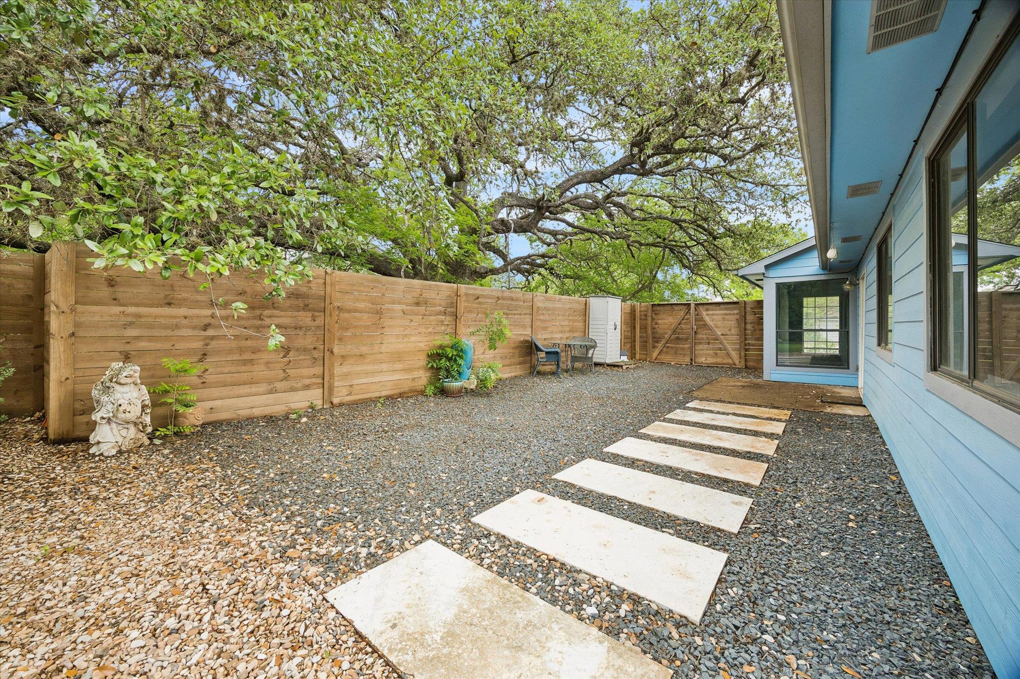 3811 Stonecroft Dr, Austin, TX 78749