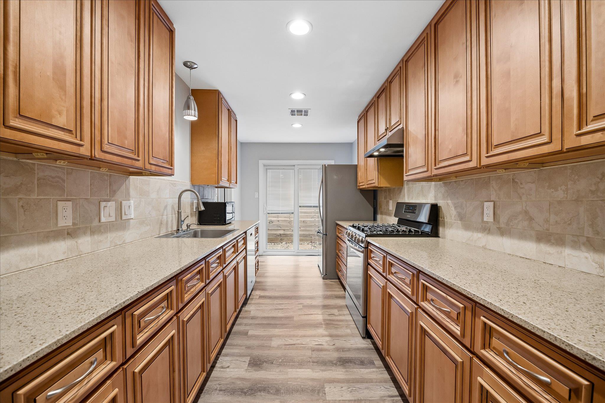 3811 Stonecroft Dr, Austin, TX 78749