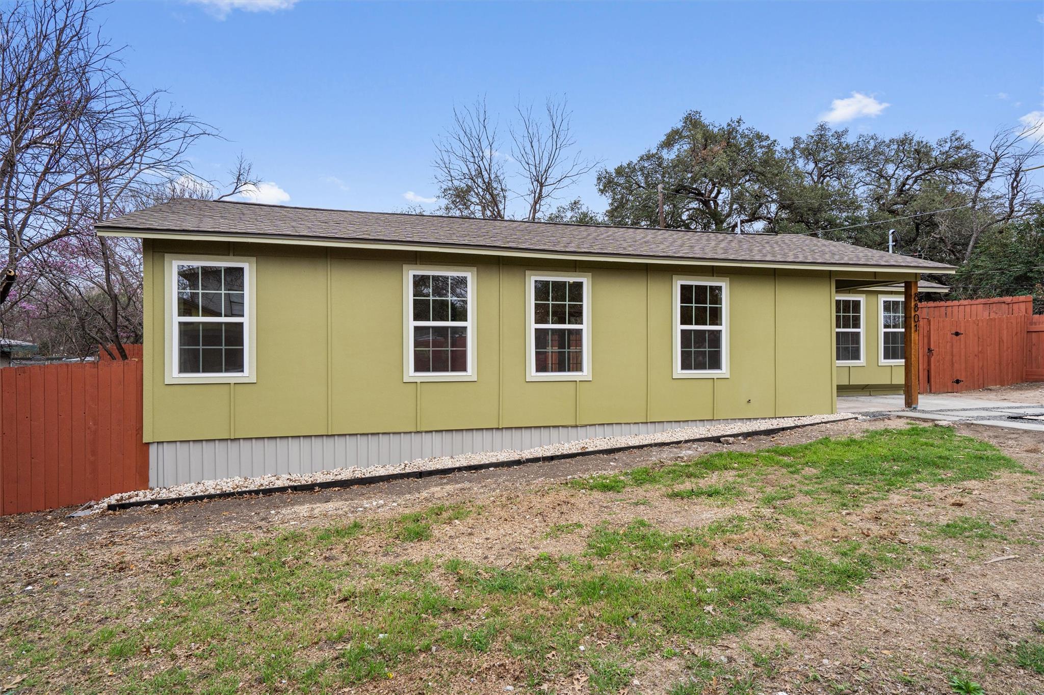 8801 Little Walnut Dr, Austin, TX 78753