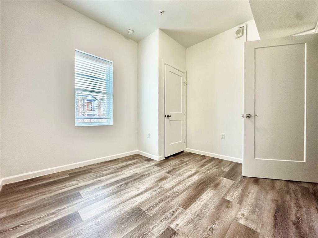 911 W 22nd. St # 203, Austin, TX 78705