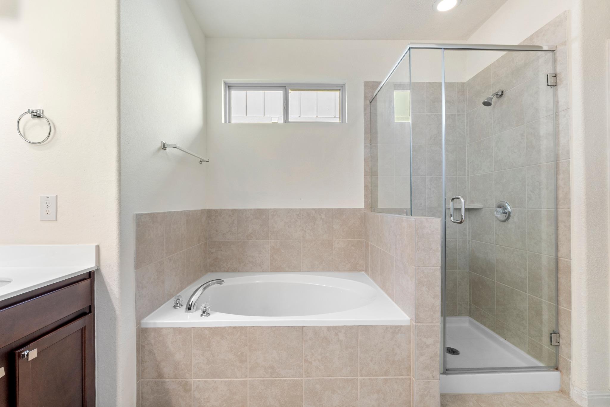 405 Little Draw Ln, Leander, TX 78641