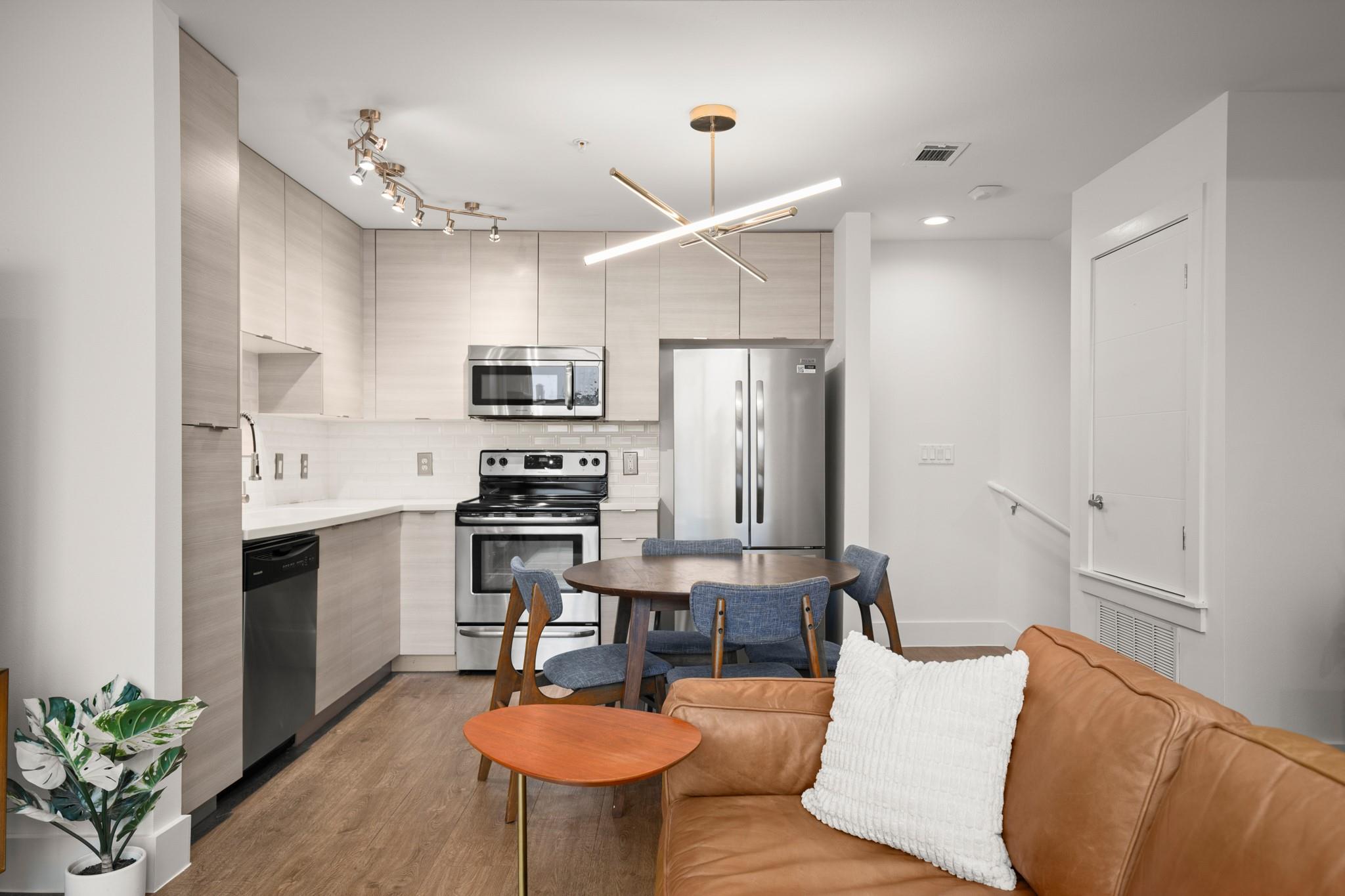 604 N Bluff Dr # 235, Austin, TX 78745