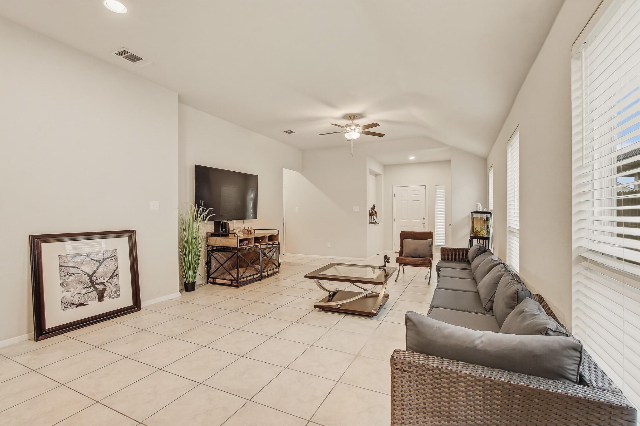 311 Trailside Ln, Bastrop, TX 78602