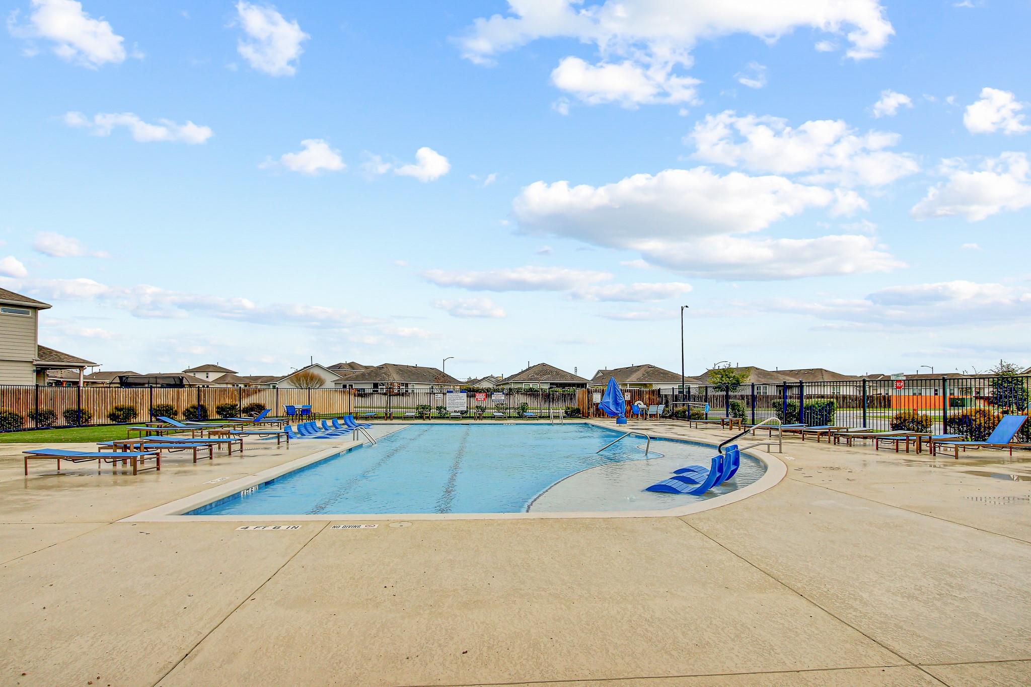 311 Trailside Ln, Bastrop, TX 78602