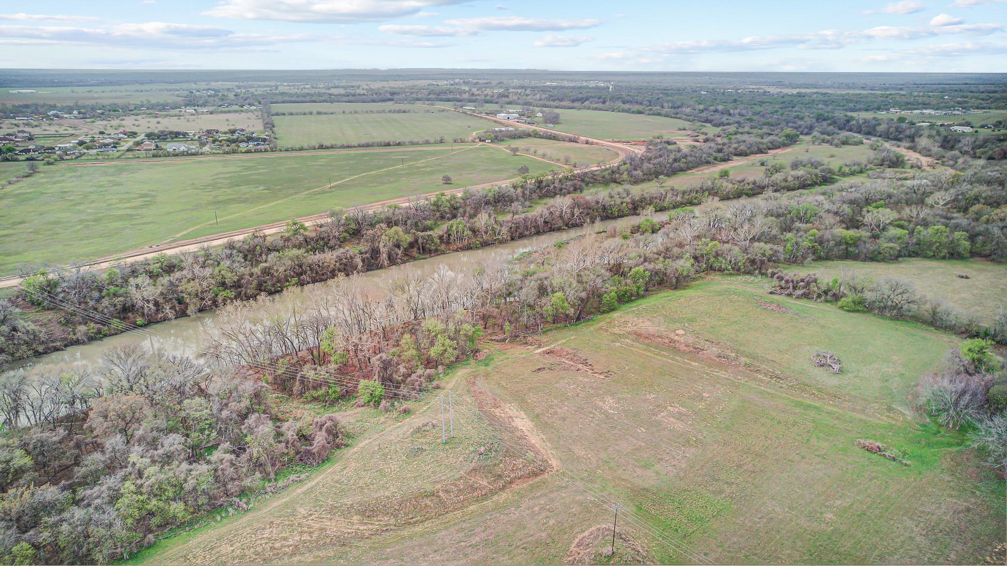 311 Trailside Ln, Bastrop, TX 78602