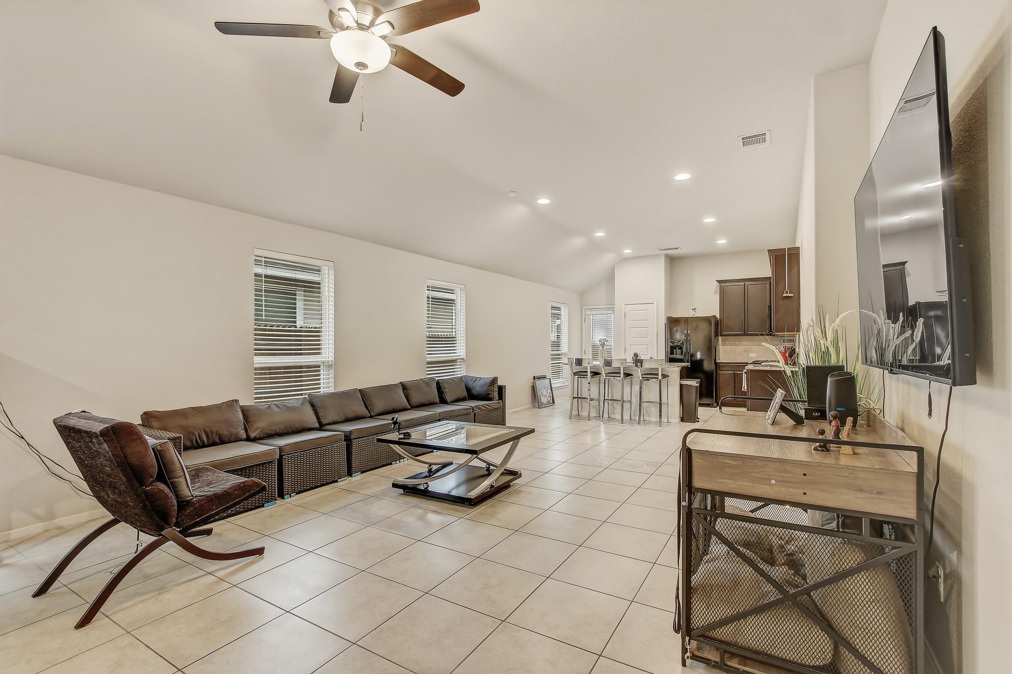 311 Trailside Ln, Bastrop, TX 78602