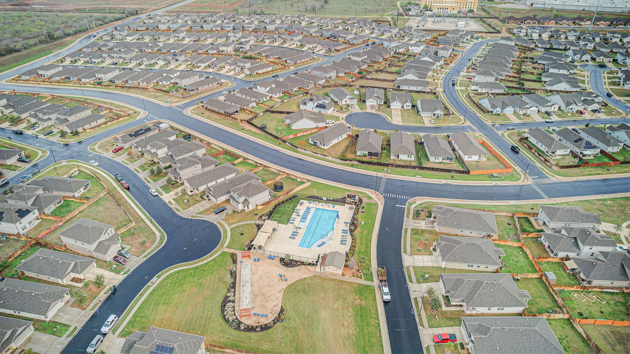 311 Trailside Ln, Bastrop, TX 78602