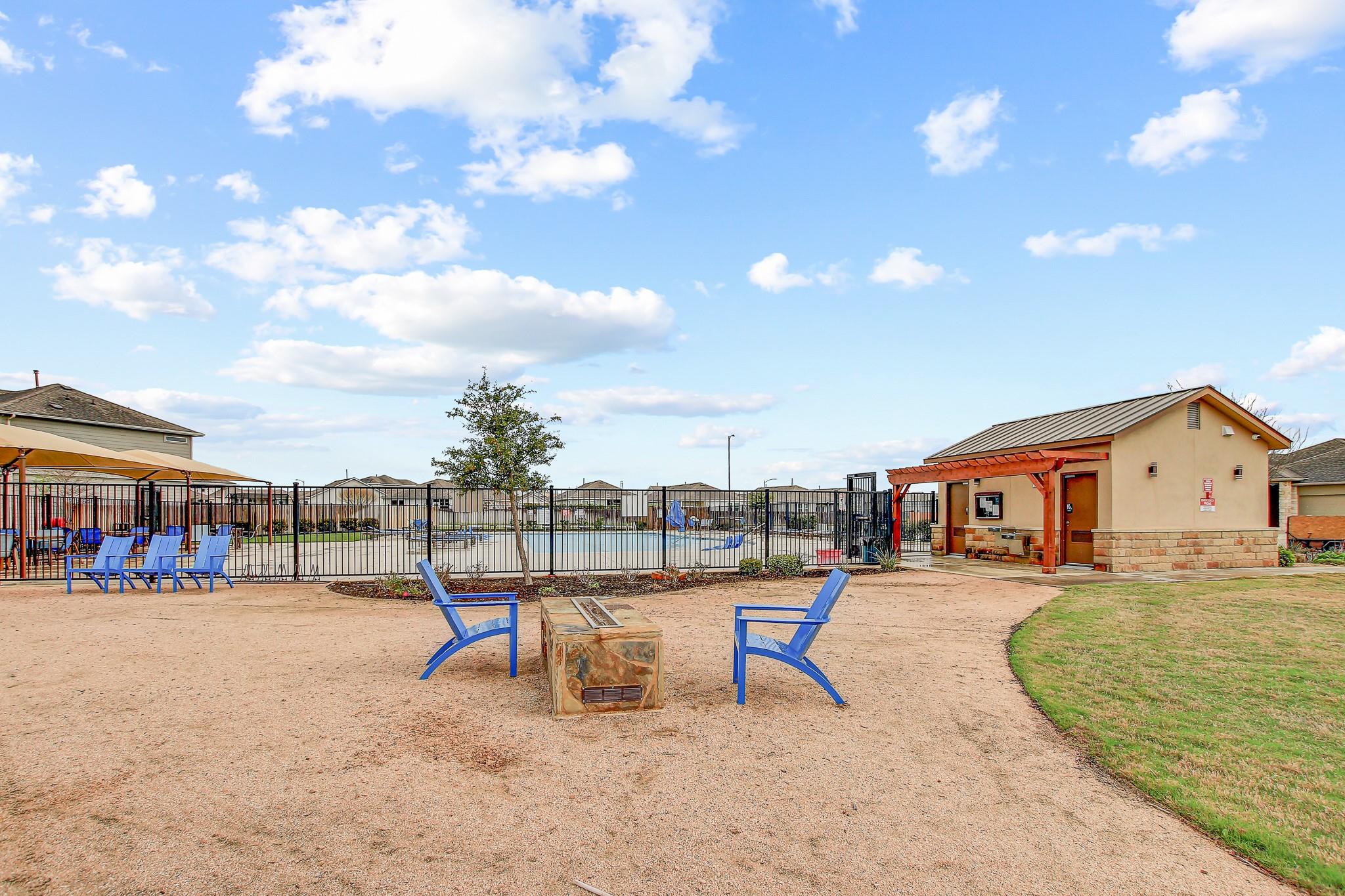 311 Trailside Ln, Bastrop, TX 78602