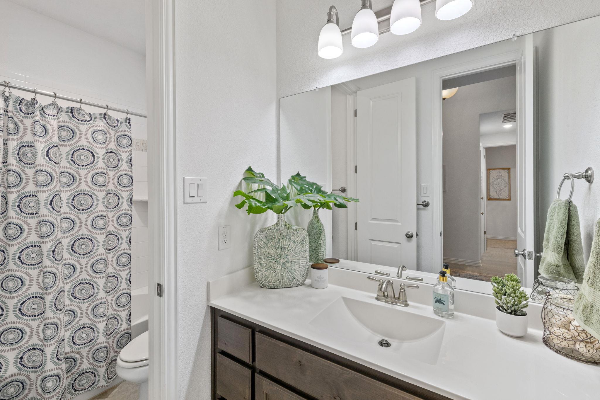 3824 Ashbury Rd, Round Rock, TX 78681