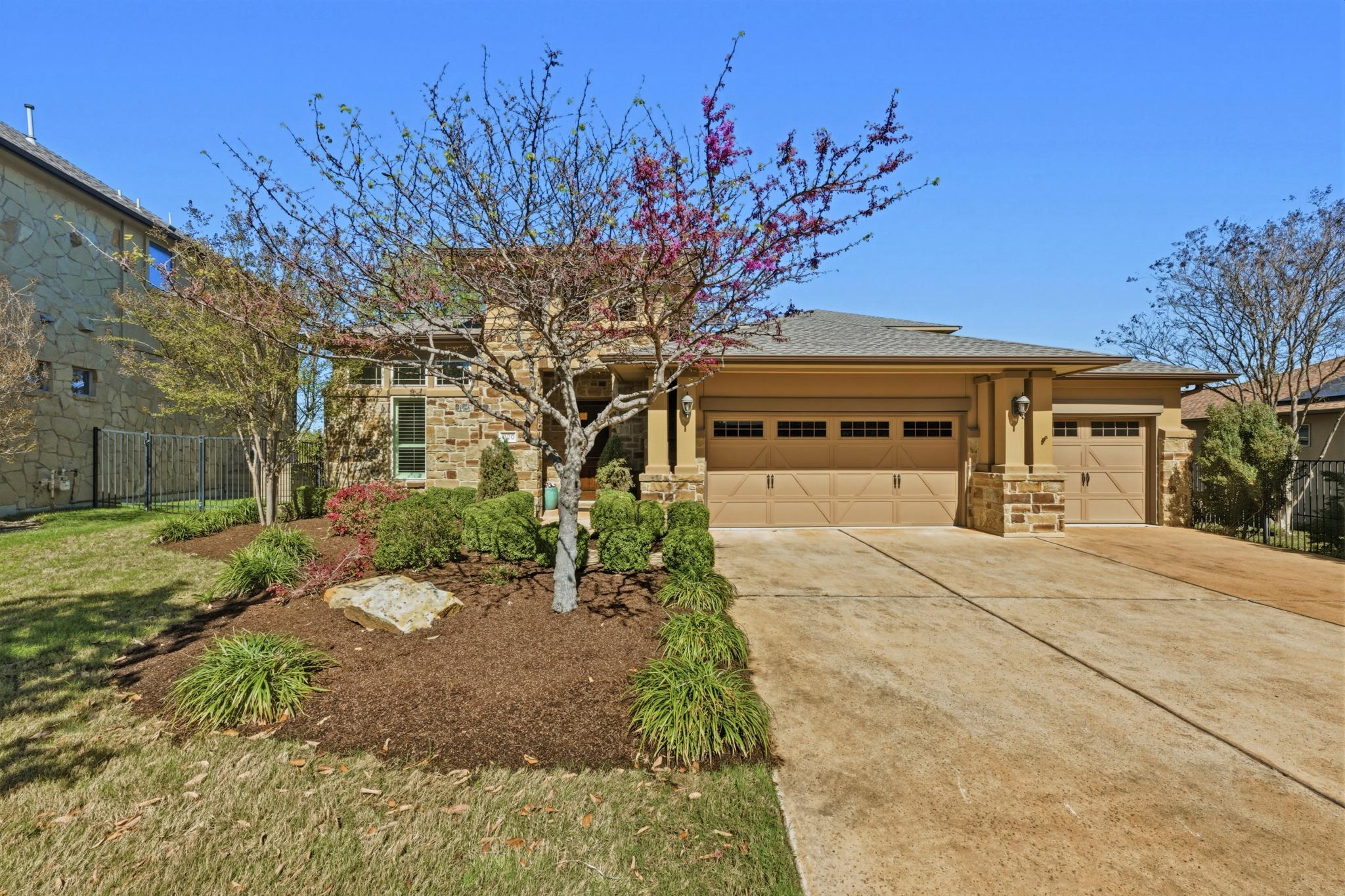 220 Tavish Trl, Lakeway, TX 78738