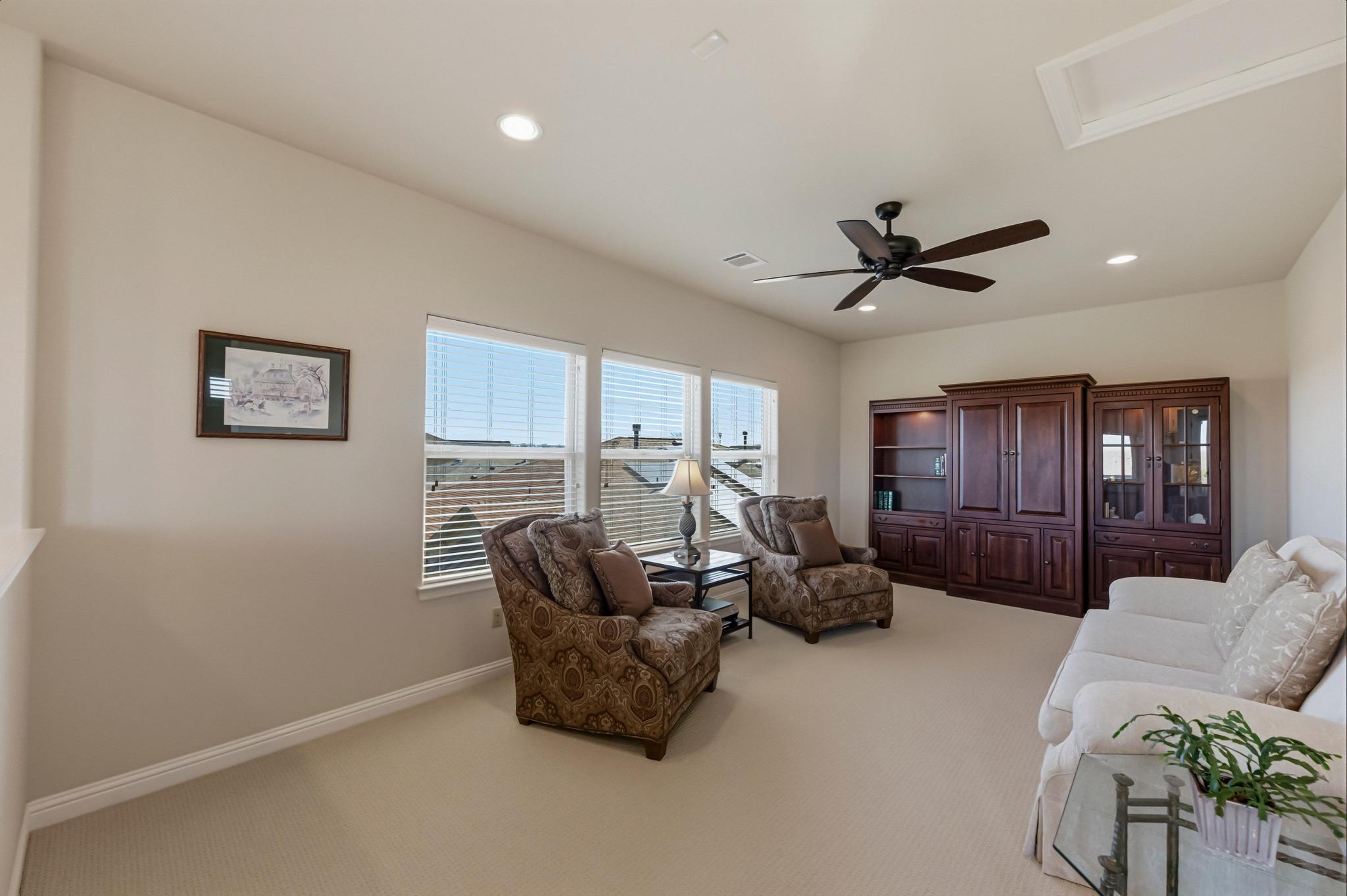 220 Tavish Trl, Lakeway, TX 78738