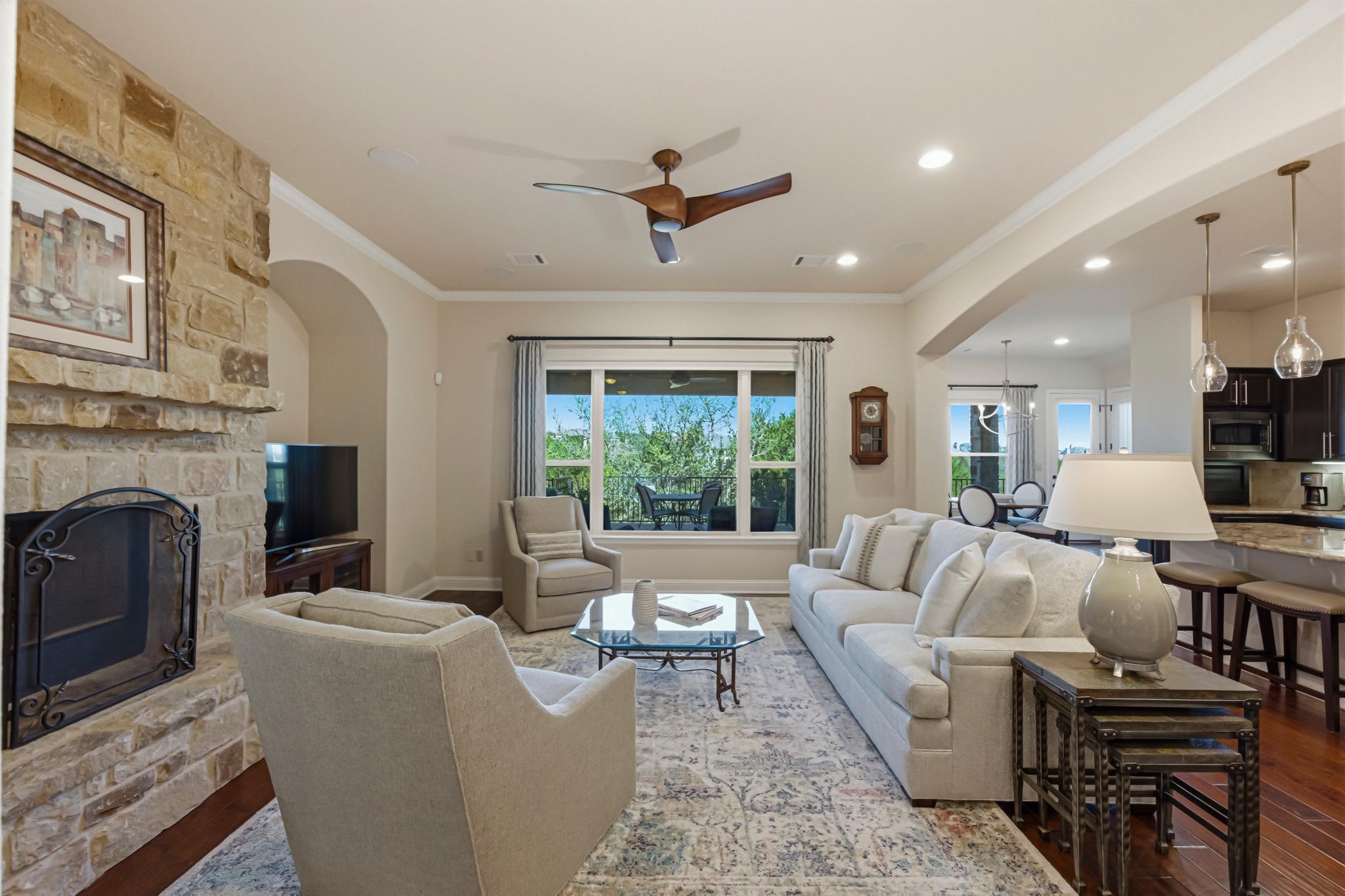 220 Tavish Trl, Lakeway, TX 78738