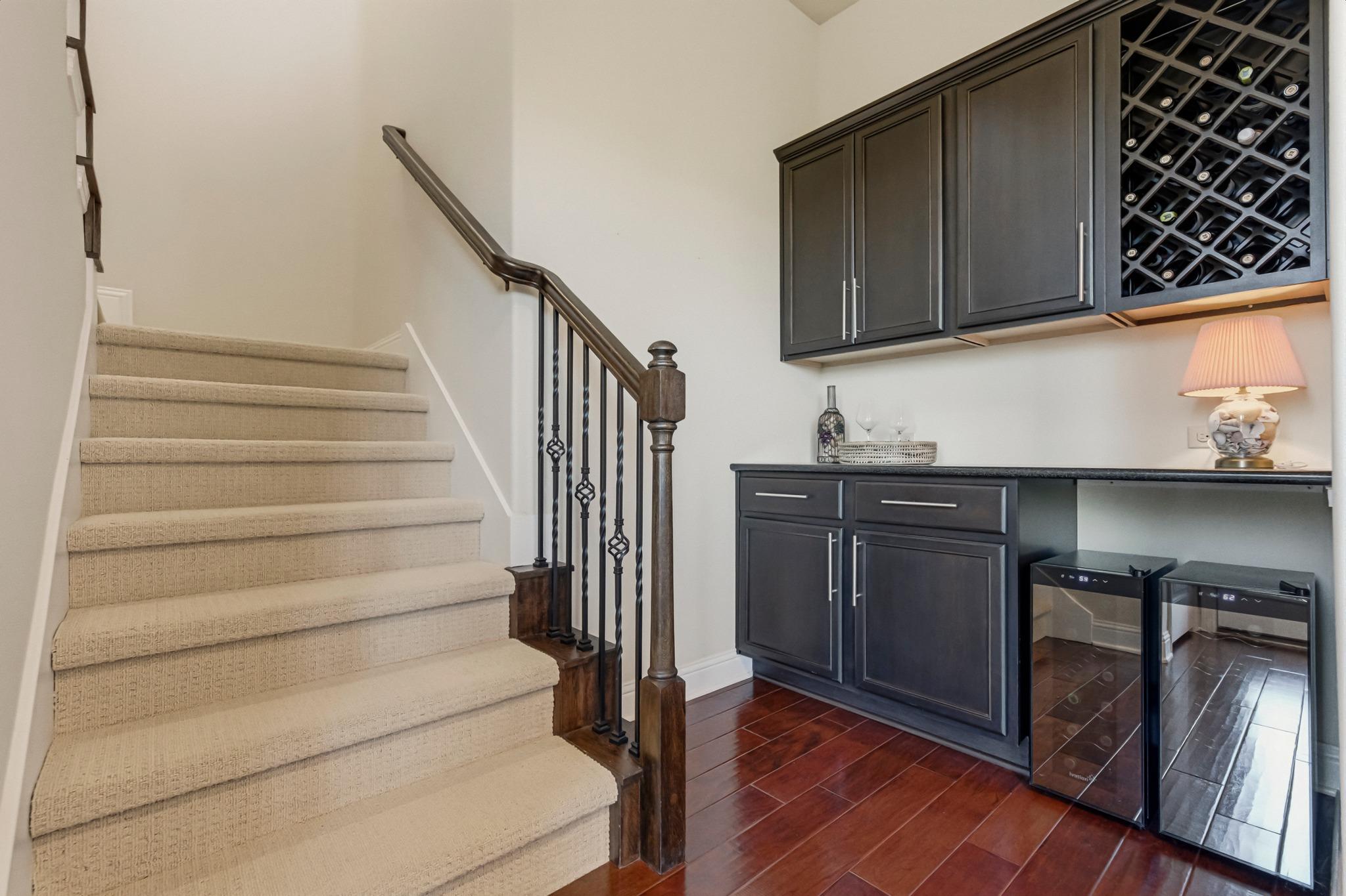 220 Tavish Trl, Lakeway, TX 78738