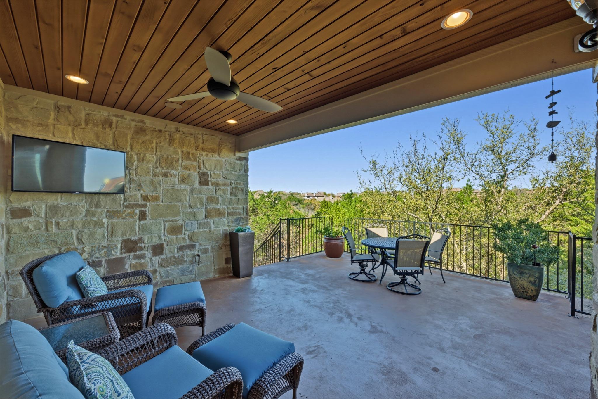 220 Tavish Trl, Lakeway, TX 78738