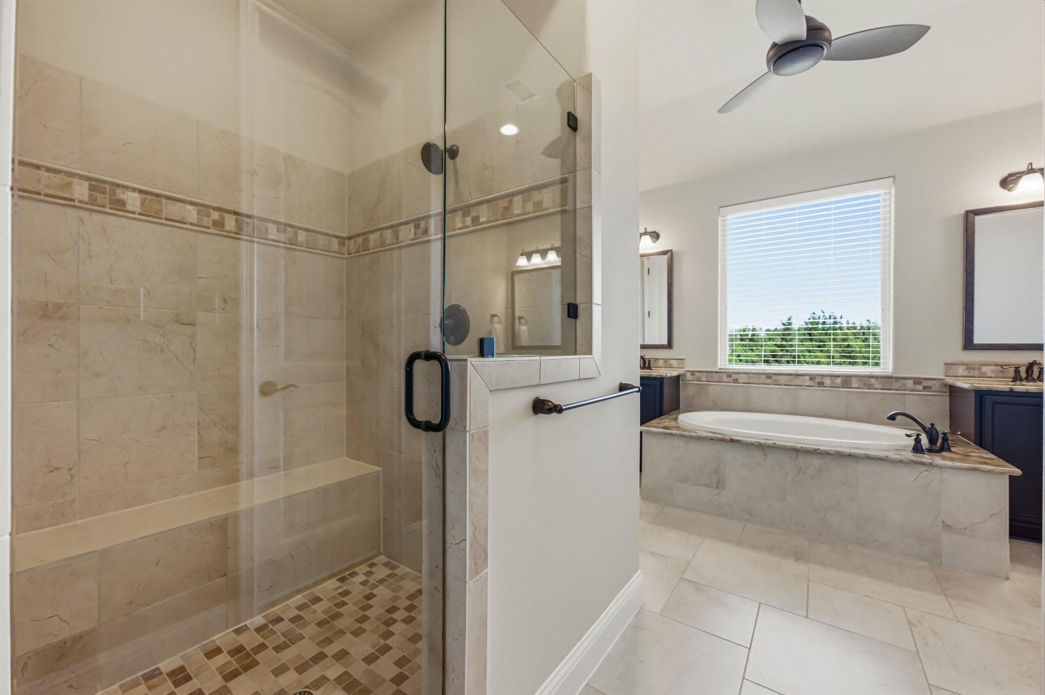 220 Tavish Trl, Lakeway, TX 78738