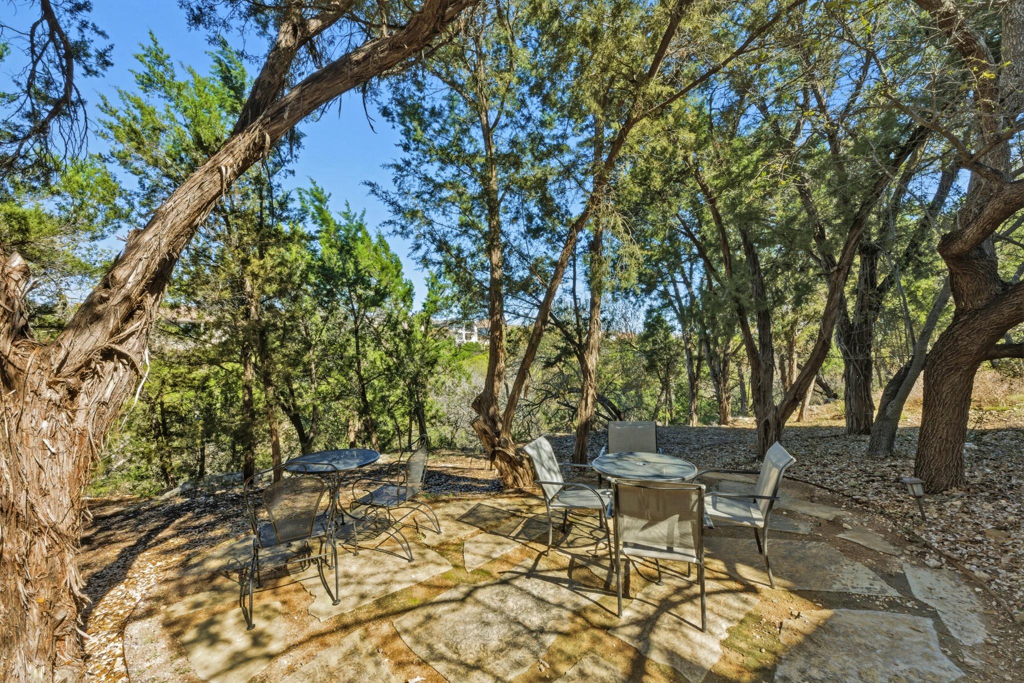 220 Tavish Trl, Lakeway, TX 78738