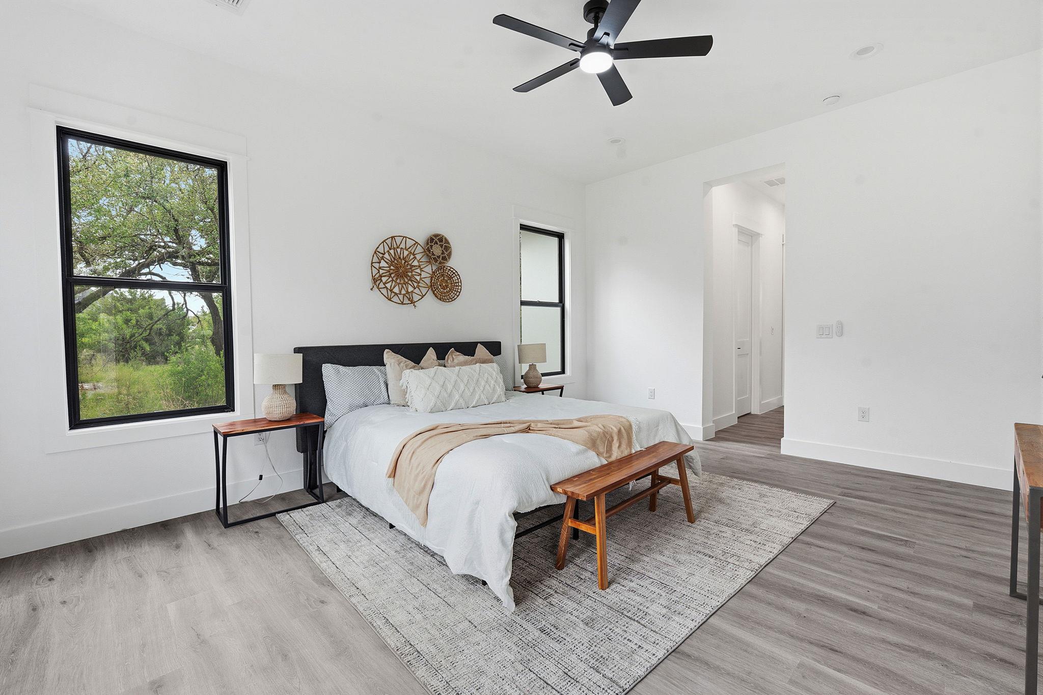 109 Rocky Summit Ct, Spicewood, TX 78669