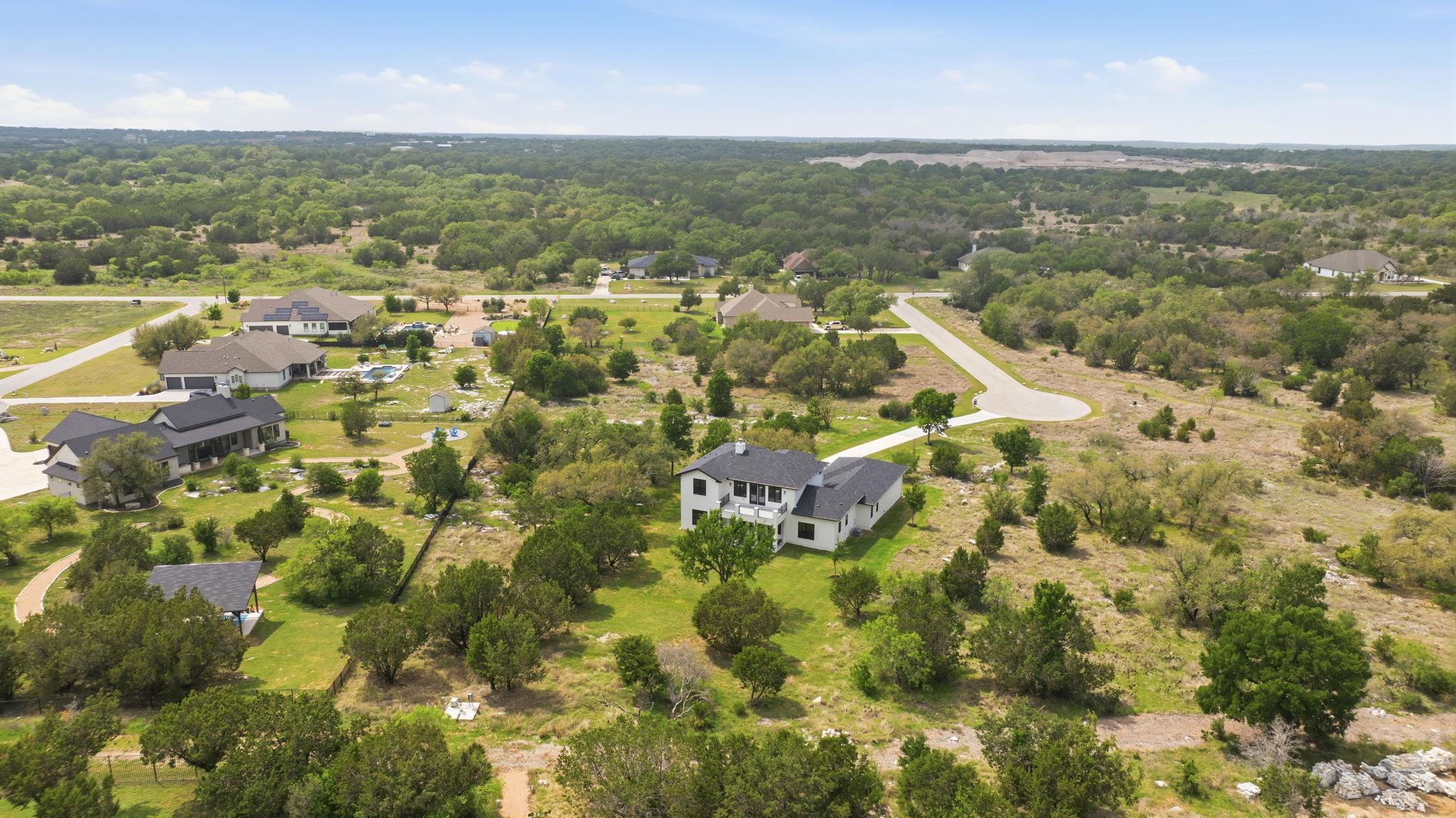 109 Rocky Summit Ct, Spicewood, TX 78669
