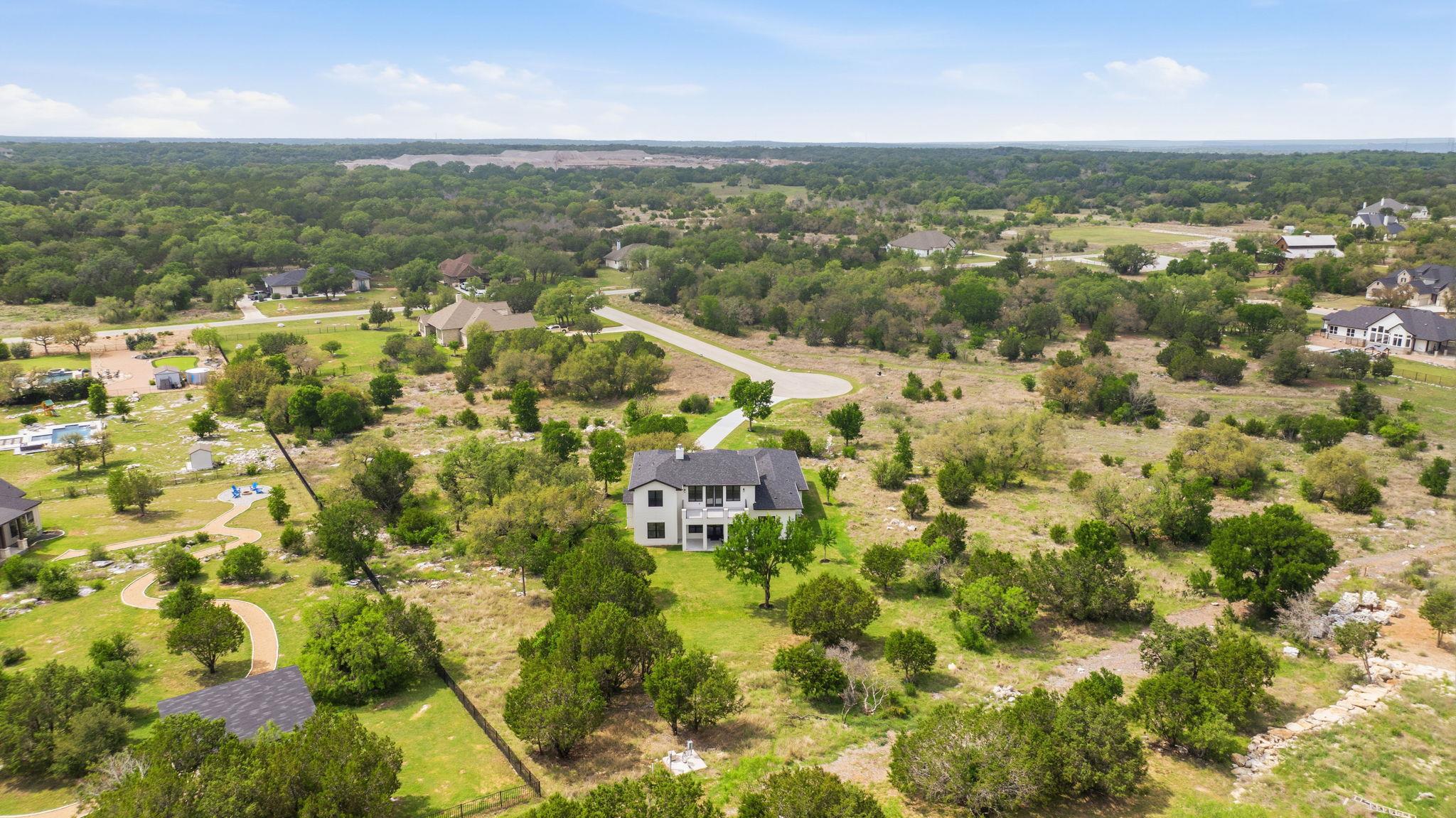 109 Rocky Summit Ct, Spicewood, TX 78669