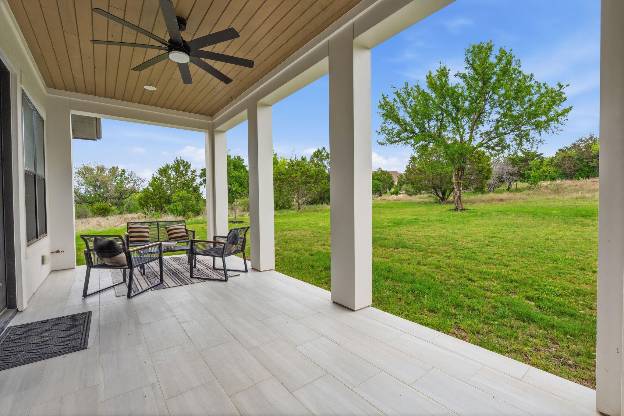 109 Rocky Summit Ct, Spicewood, TX 78669