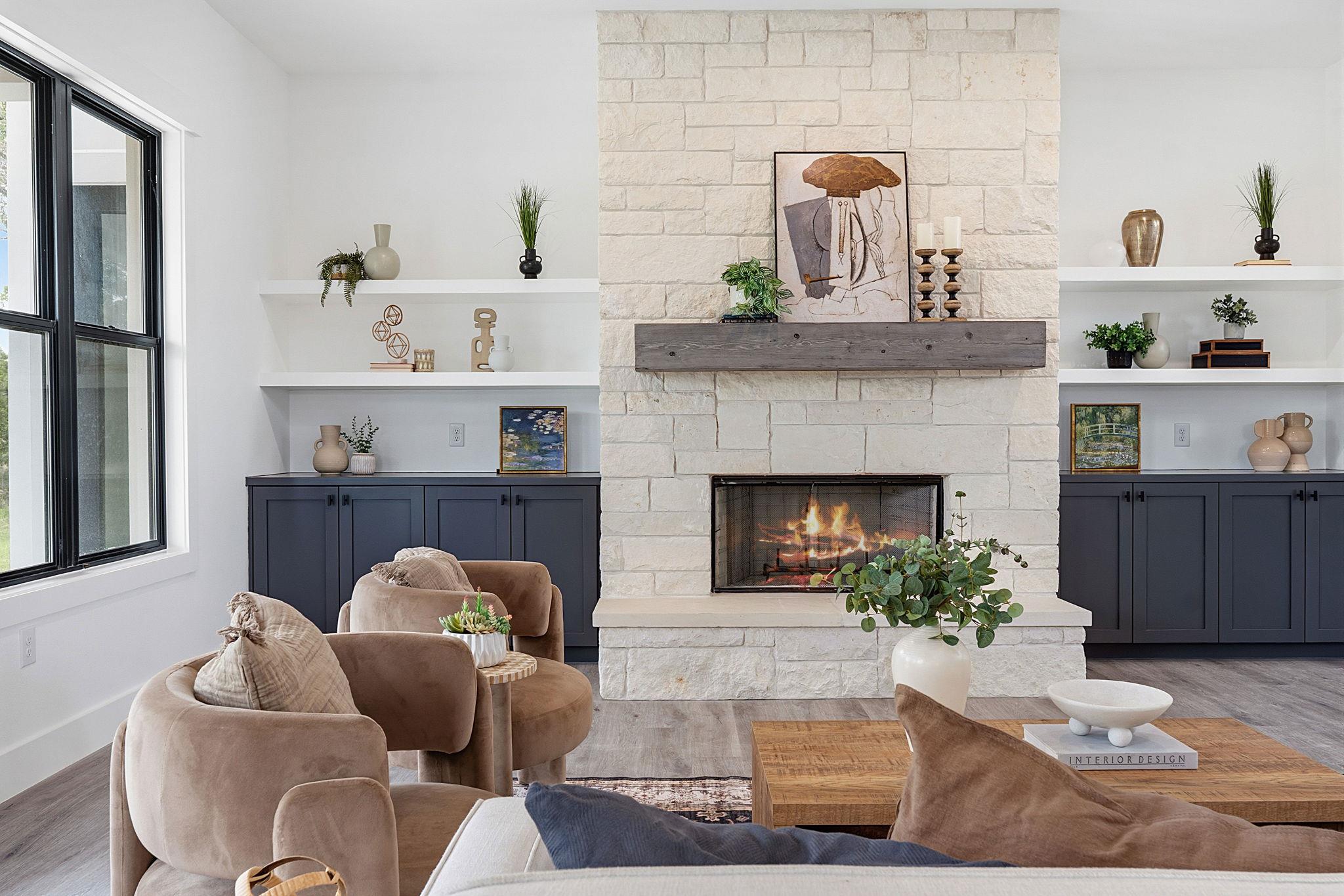 109 Rocky Summit Ct, Spicewood, TX 78669