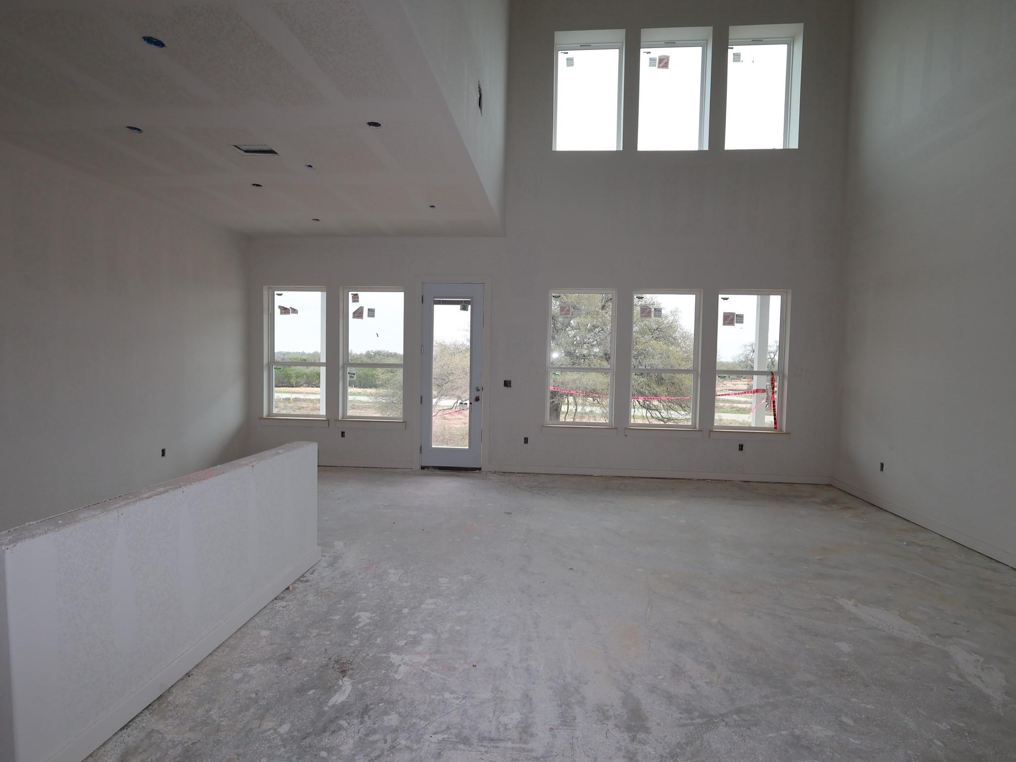 816 Purmela St, Leander, TX 78641