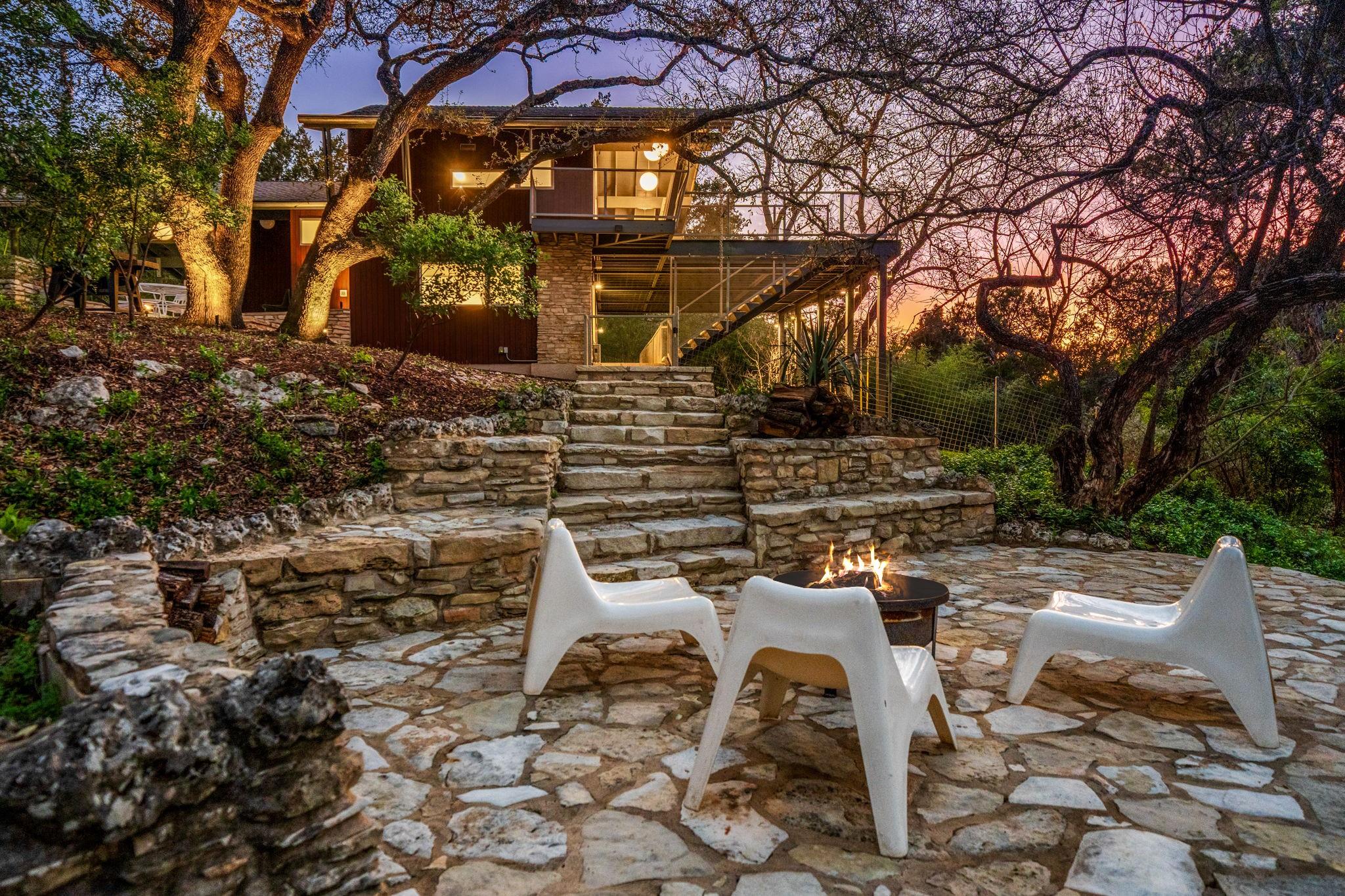 6404 Lakeshore Dr, Lago Vista, TX 78645