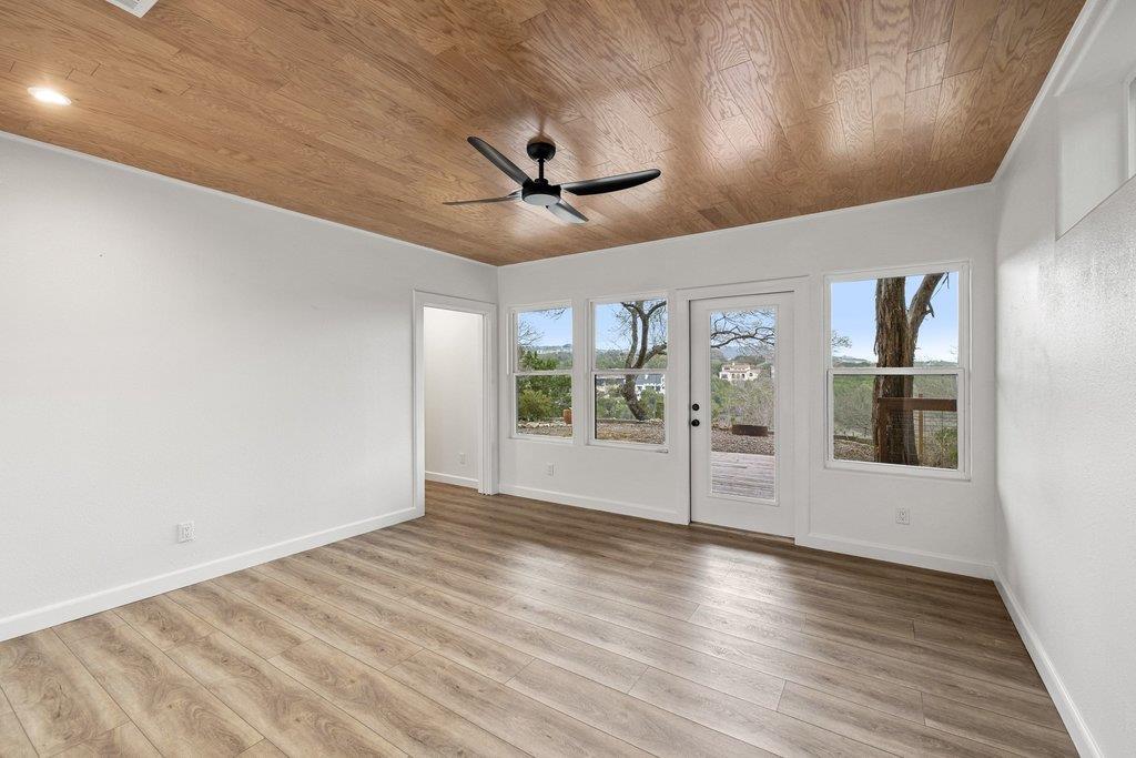 17708 North St, Lago Vista, TX 78645