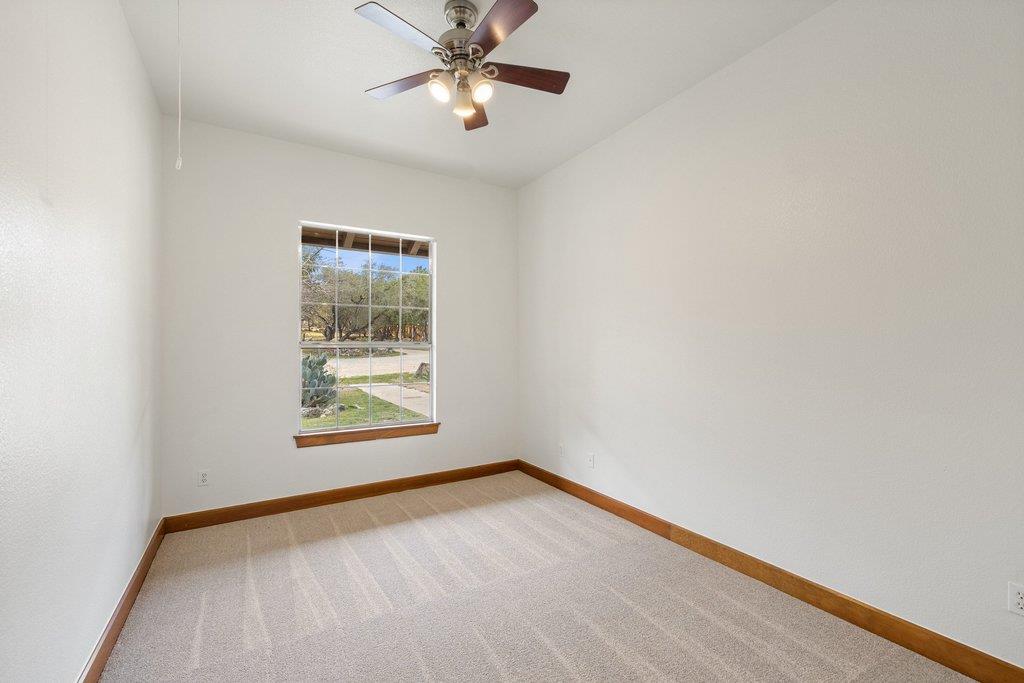 17708 North St, Lago Vista, TX 78645