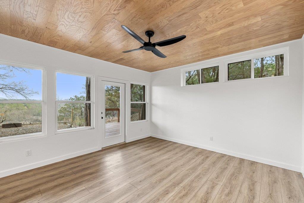 17708 North St, Lago Vista, TX 78645