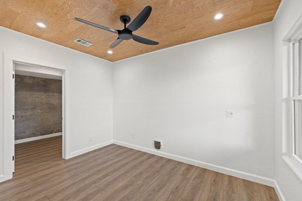 17708 North St, Lago Vista, TX 78645