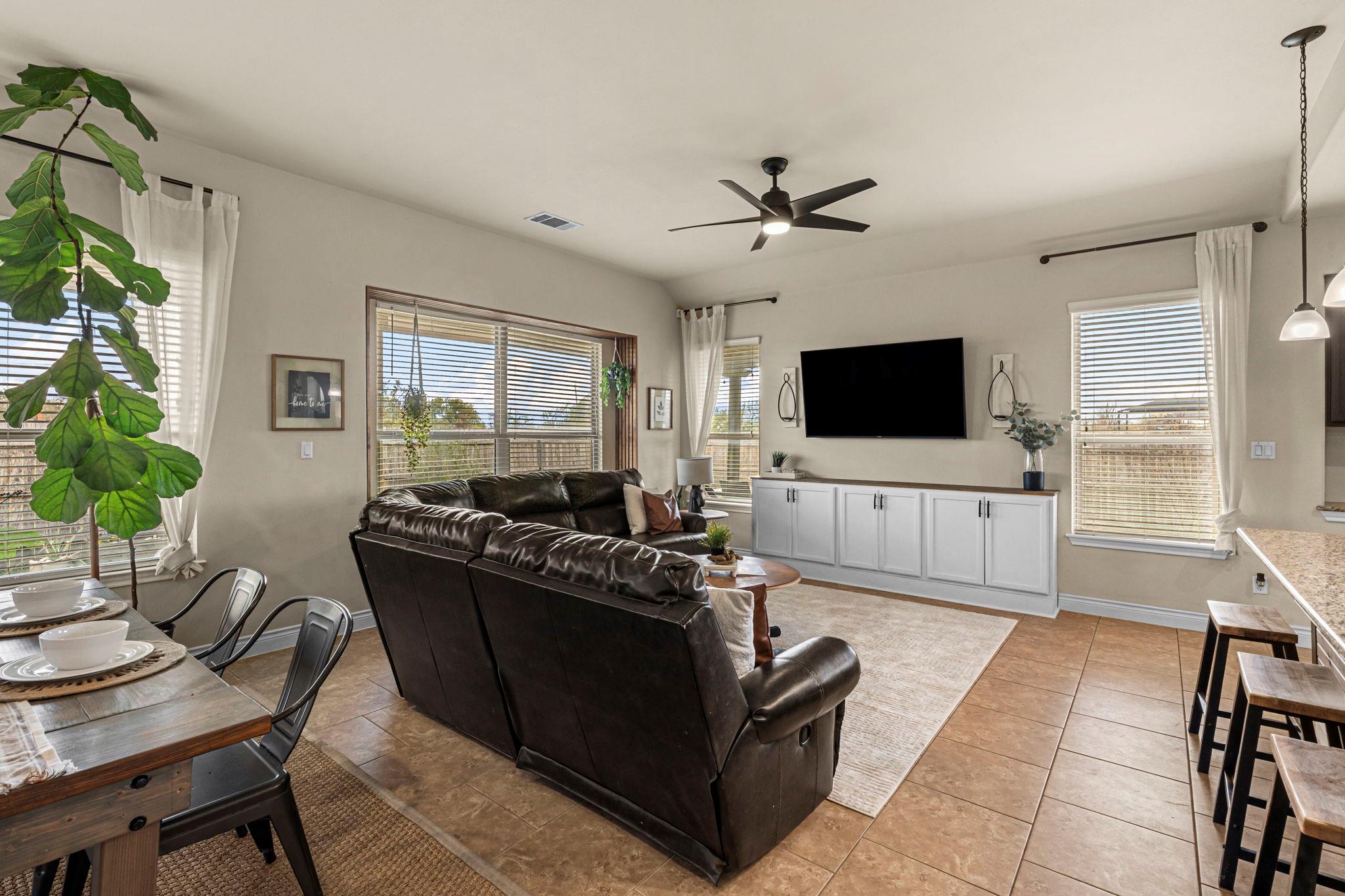 181 Summer Night Cv, Buda, TX 78610