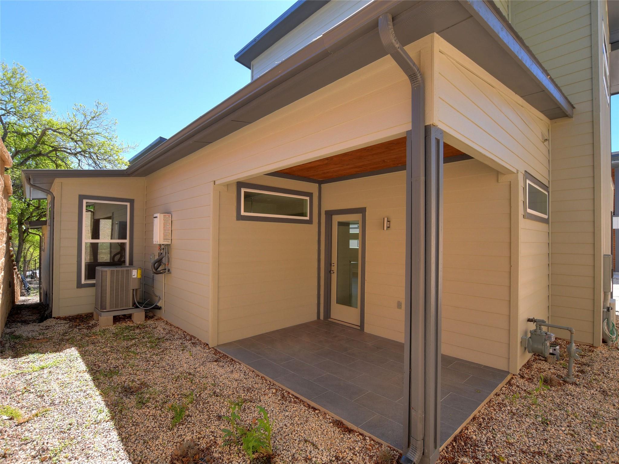 1130 Lott Ave # B, Austin, TX 78721