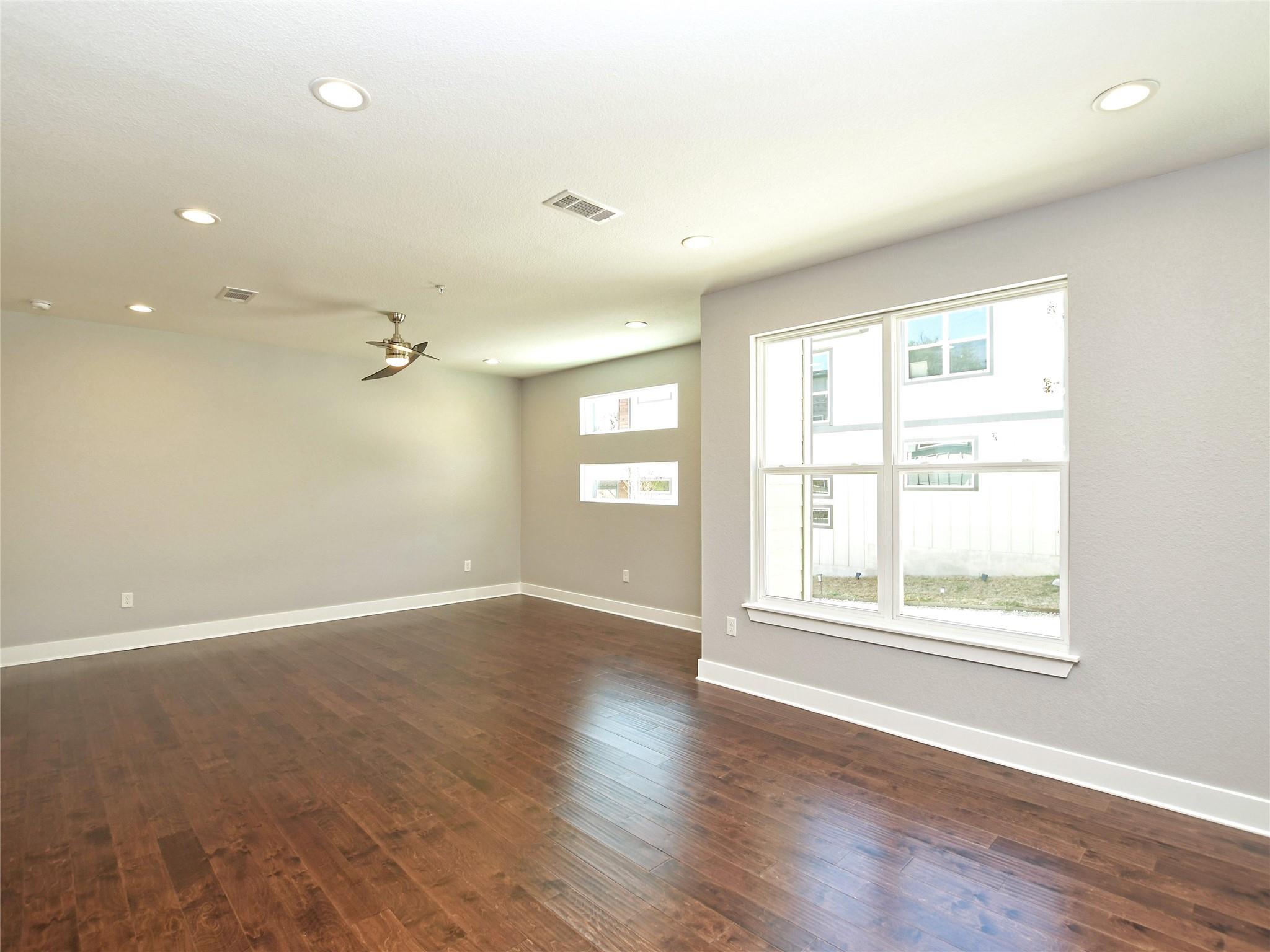 1130 Lott Ave # B, Austin, TX 78721