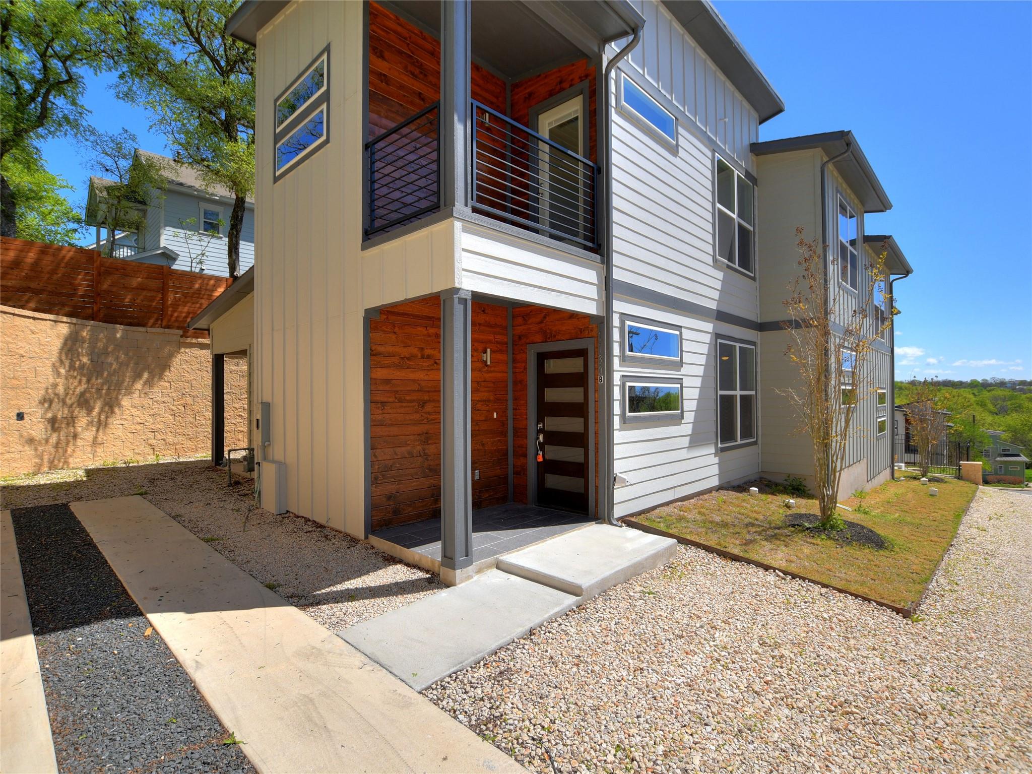 1130 Lott Ave # B, Austin, TX 78721