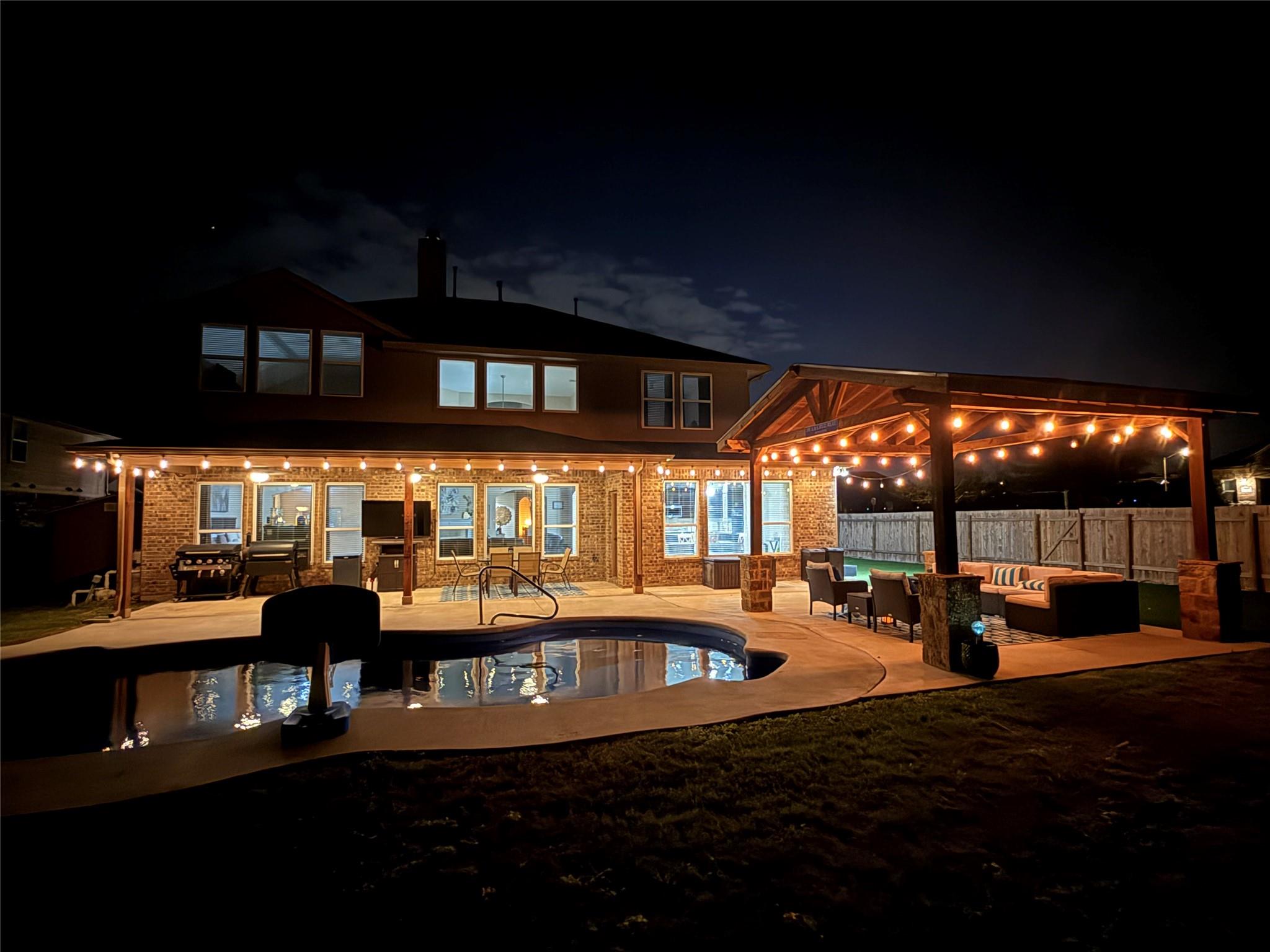 240 Parkrose Dr, Buda, TX 78610