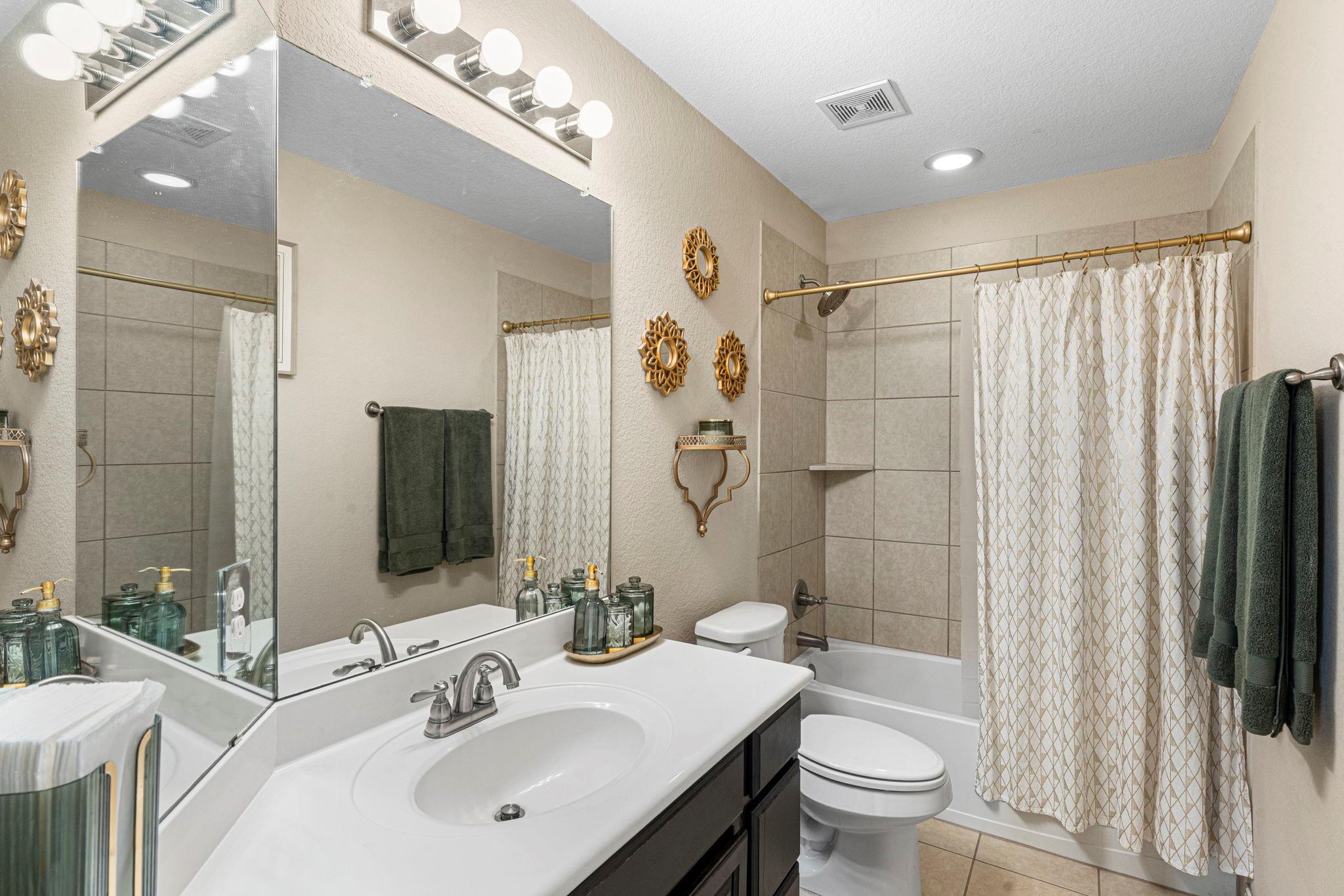 240 Parkrose Dr, Buda, TX 78610