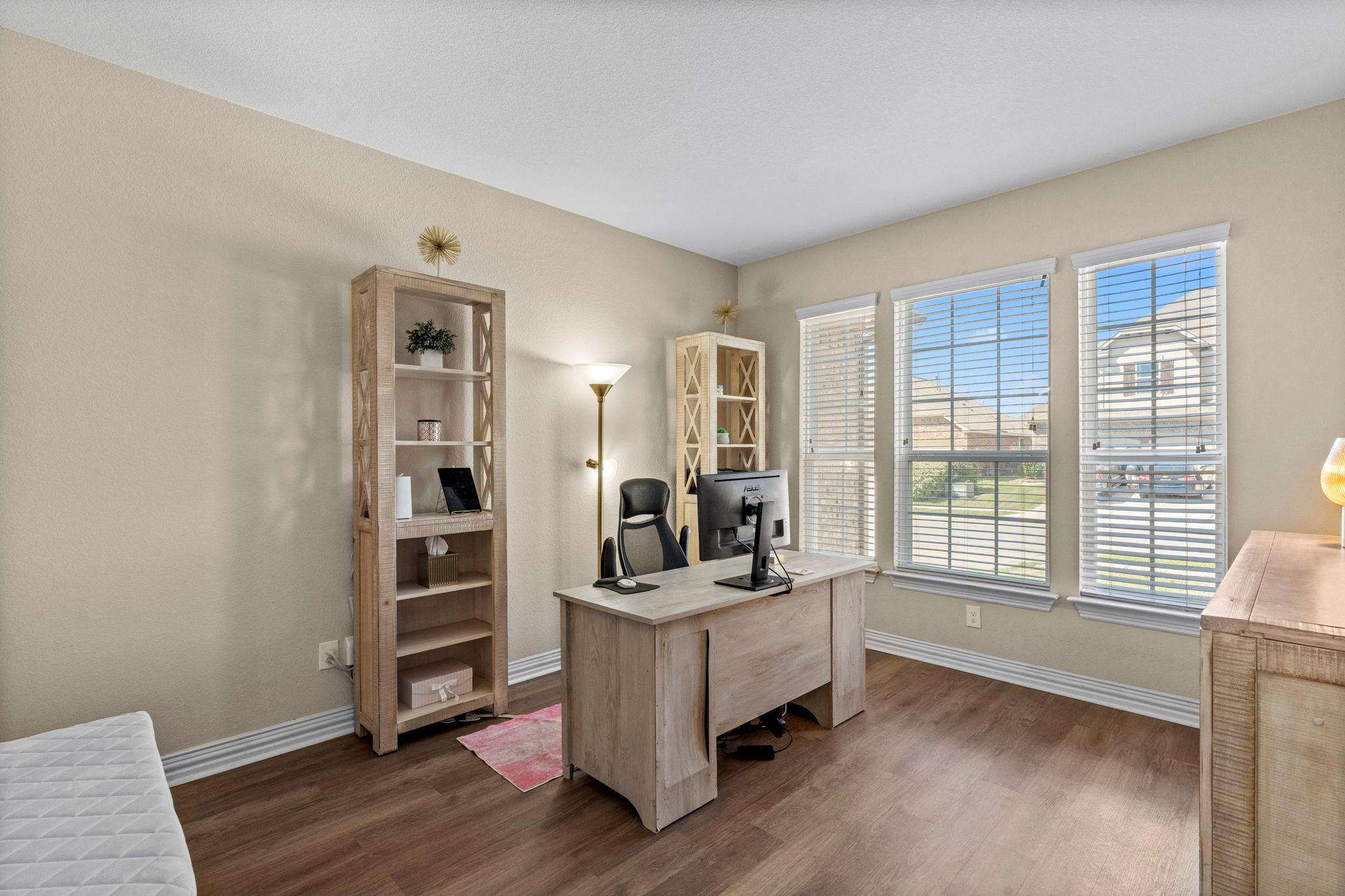 240 Parkrose Dr, Buda, TX 78610