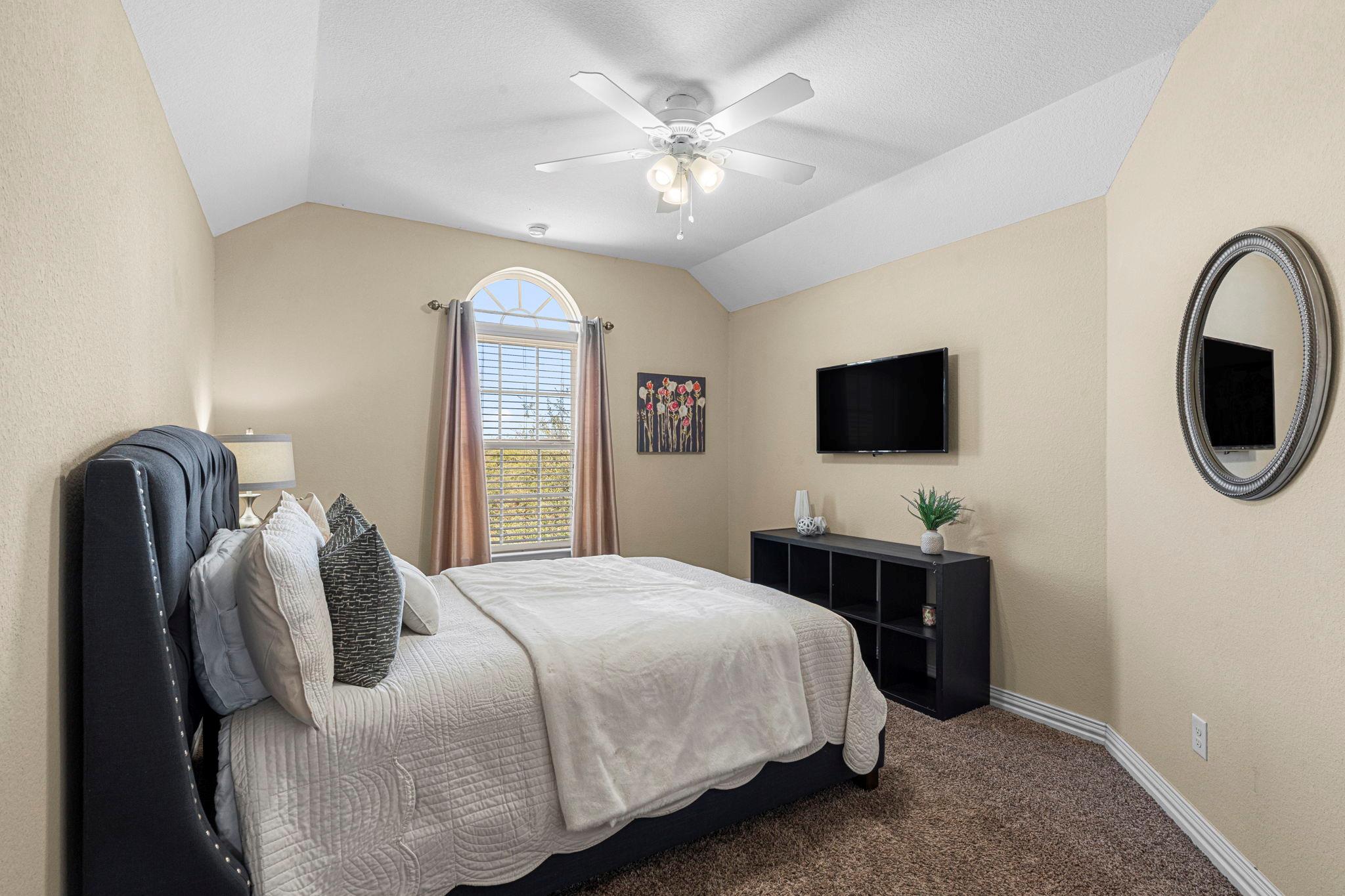 240 Parkrose Dr, Buda, TX 78610