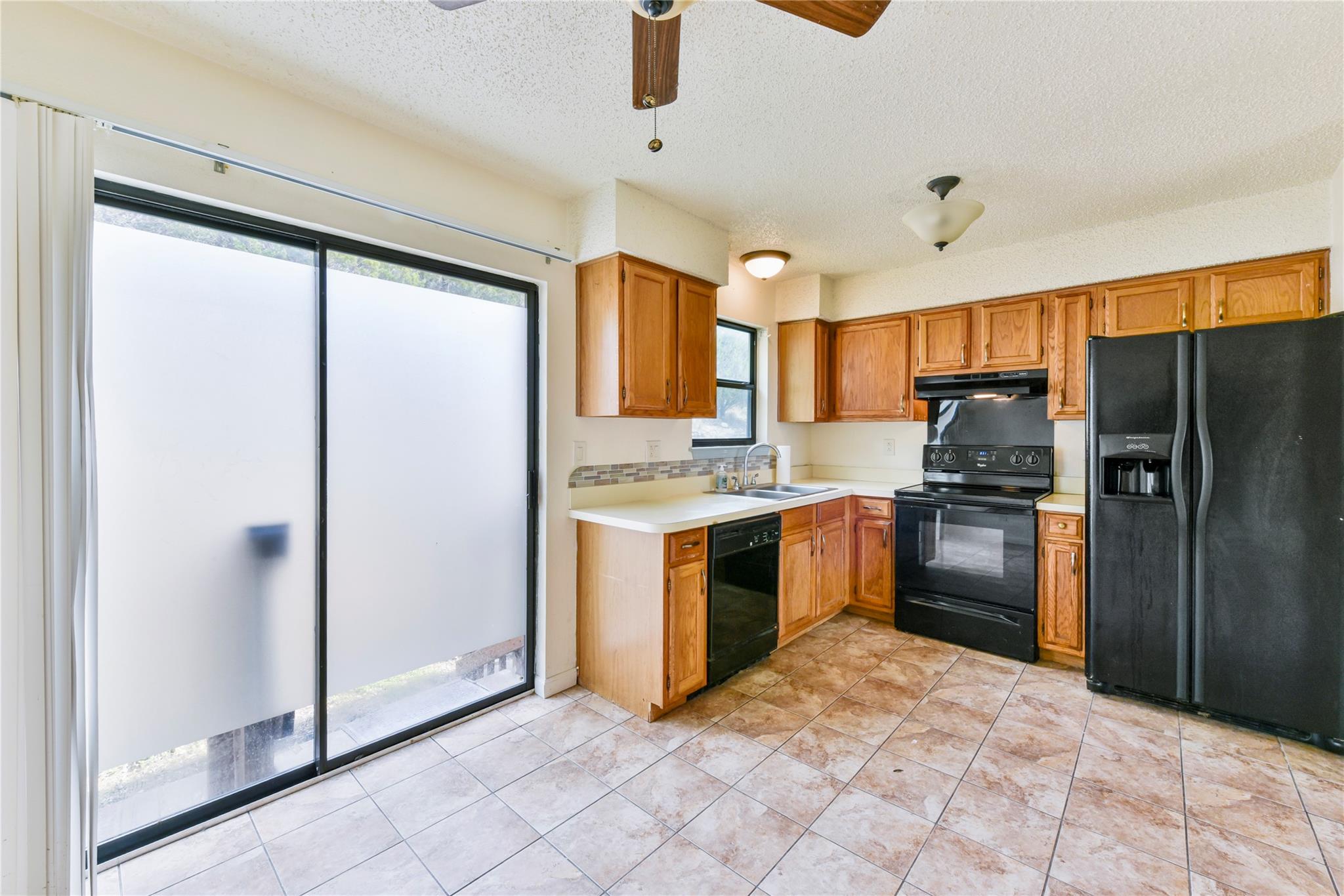 21459 Coyote Trl # 2, Leander, TX 78645