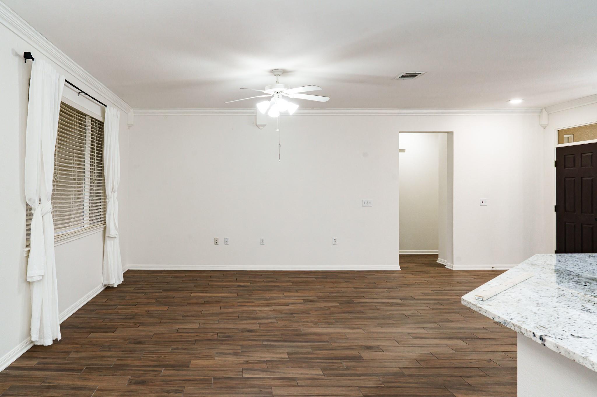 124 Dewberry Dr, Georgetown, TX 78633