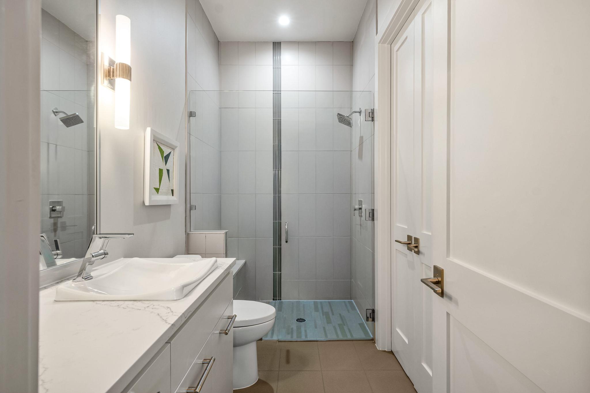 8221 Carranzo Dr, Austin, TX 78735