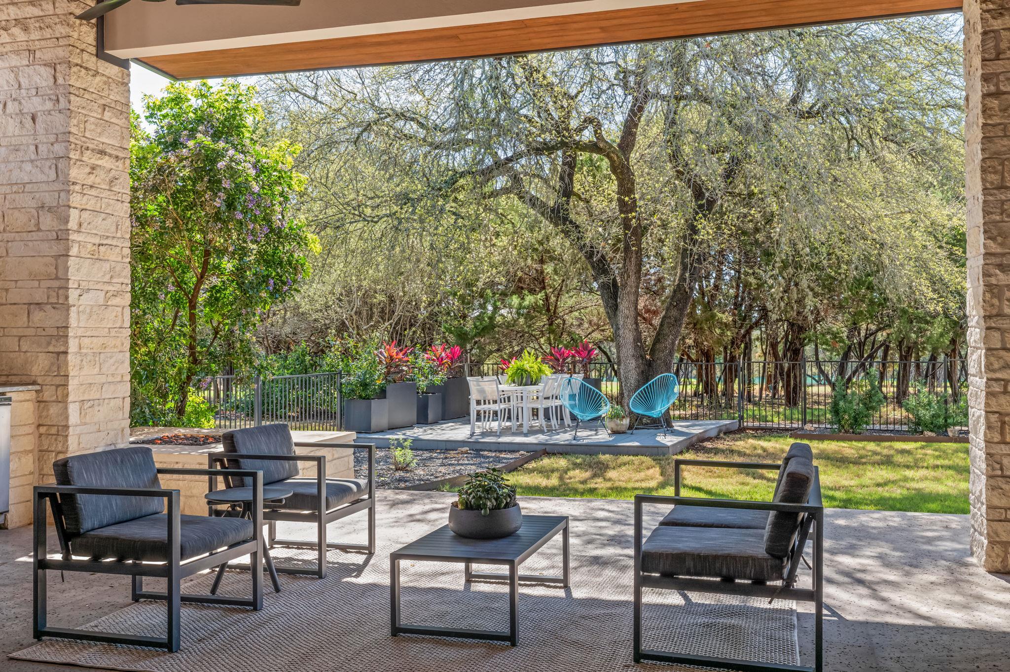 8221 Carranzo Dr, Austin, TX 78735