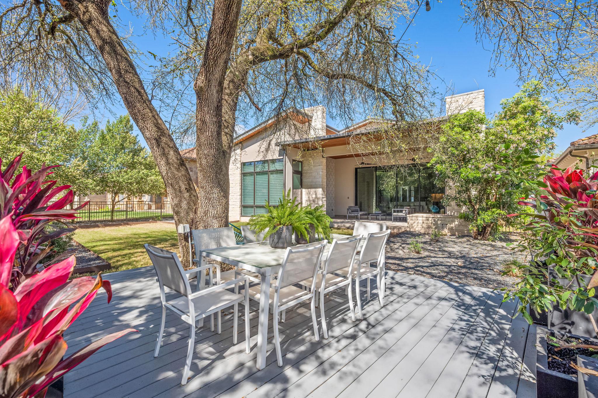 8221 Carranzo Dr, Austin, TX 78735