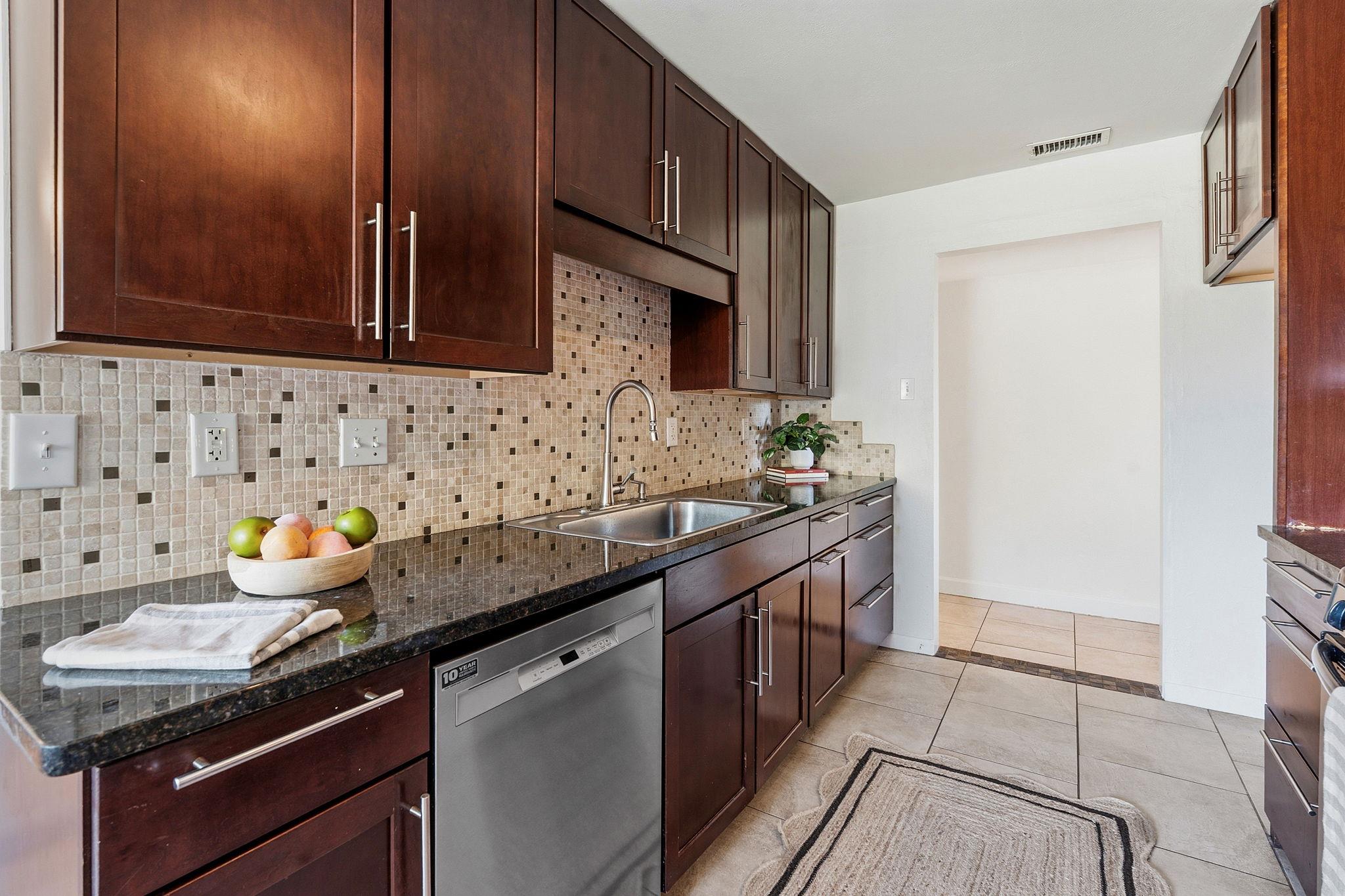 8100 Nottaway Cv, Austin, TX 78745