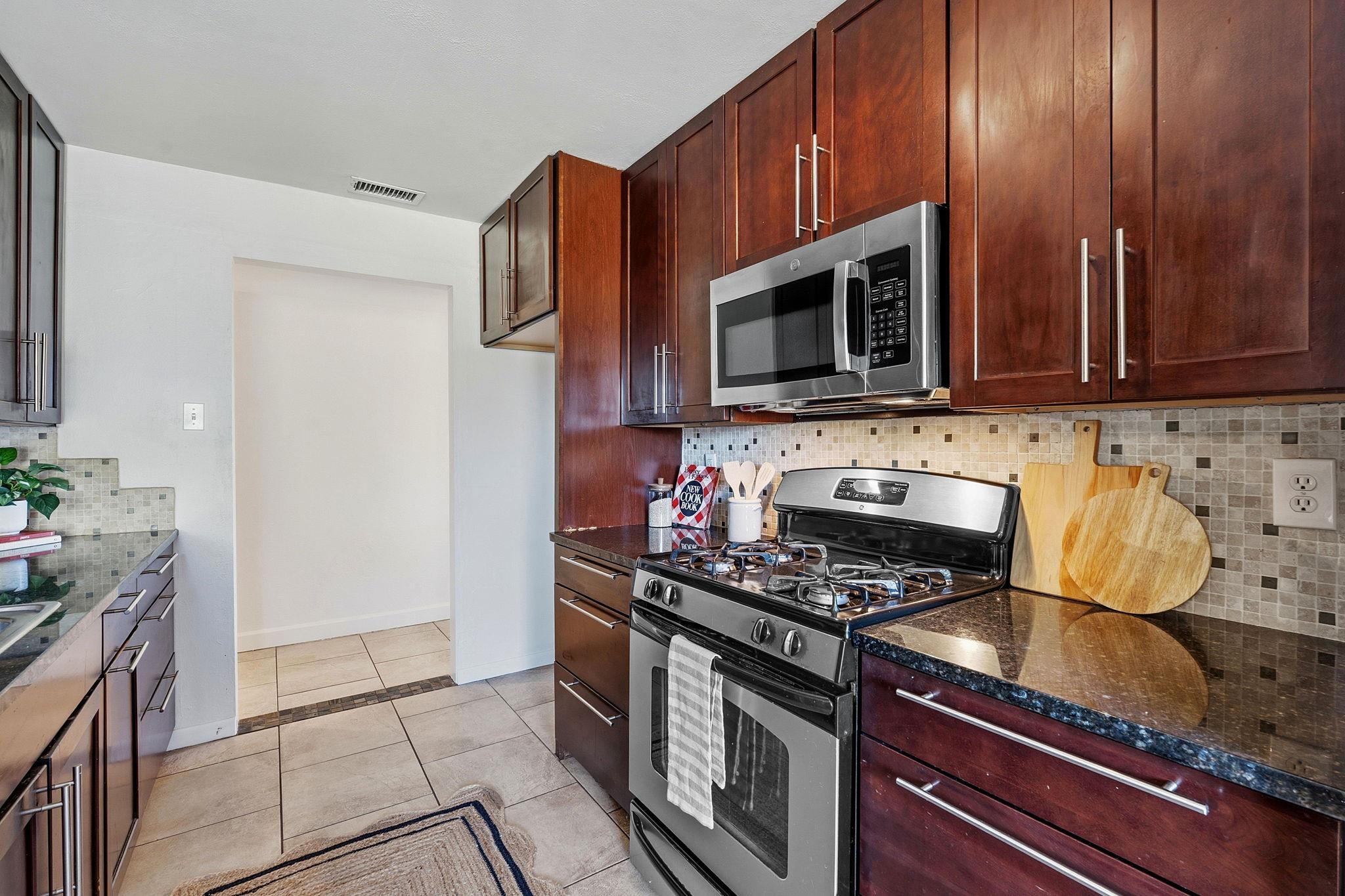 8100 Nottaway Cv, Austin, TX 78745