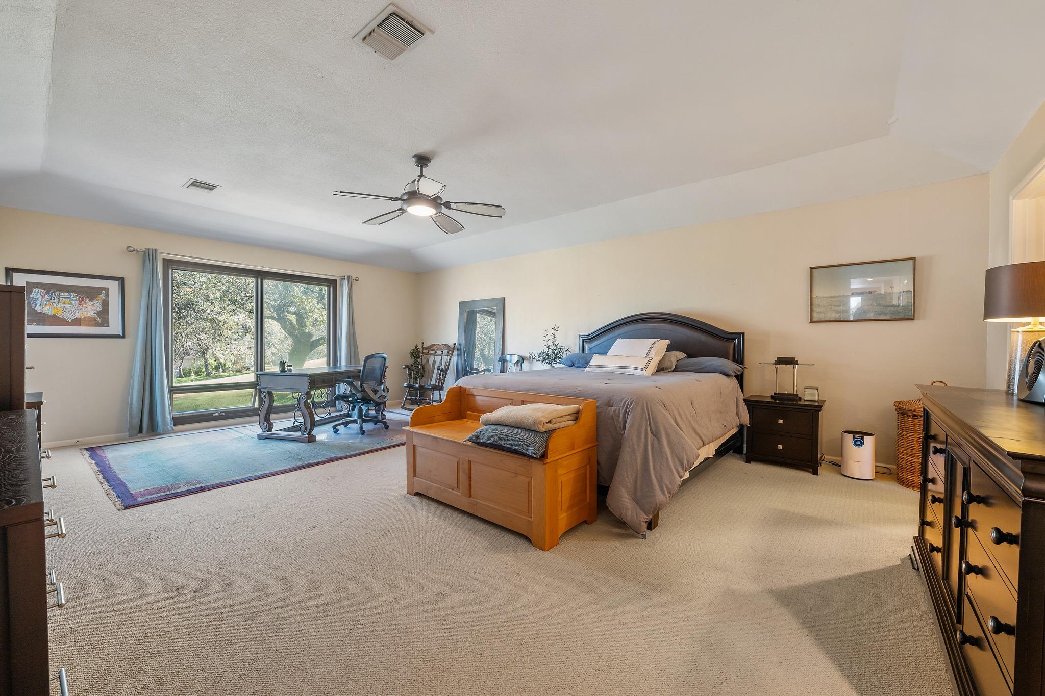 604 Rolling Green Dr, Lakeway, TX 78734